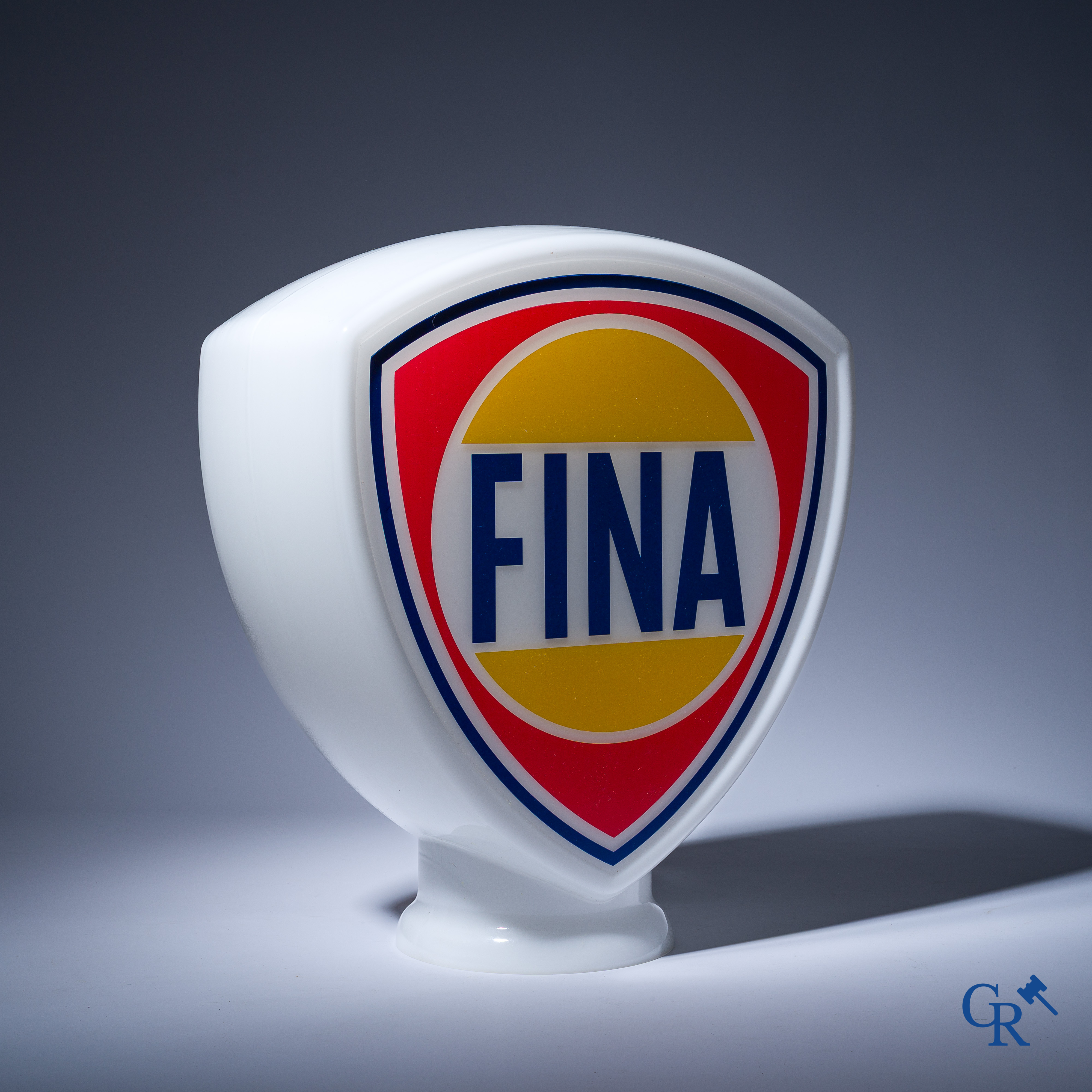 Automobilia, Fina. Original lighting globe for a petrol pump in white opaline. 1950's.