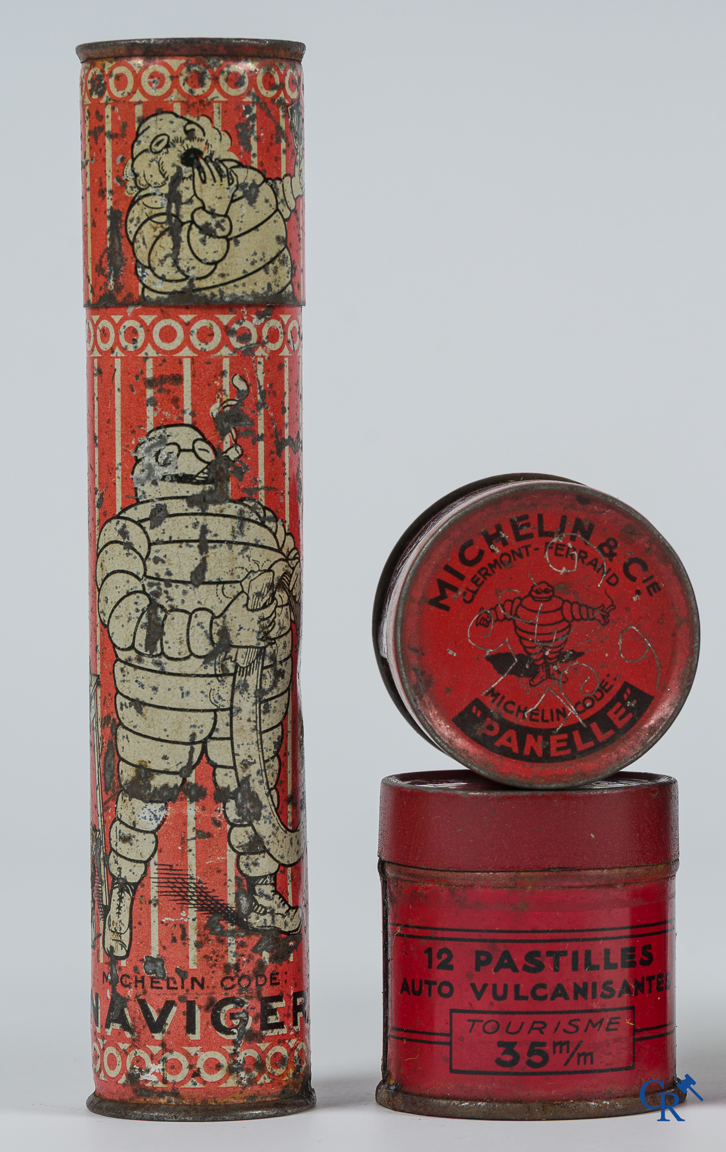 Michelin. Lot Michelin tin boxes circa 1900 and others. Code Naviger, Panelle, Bidendum measuring instrument.