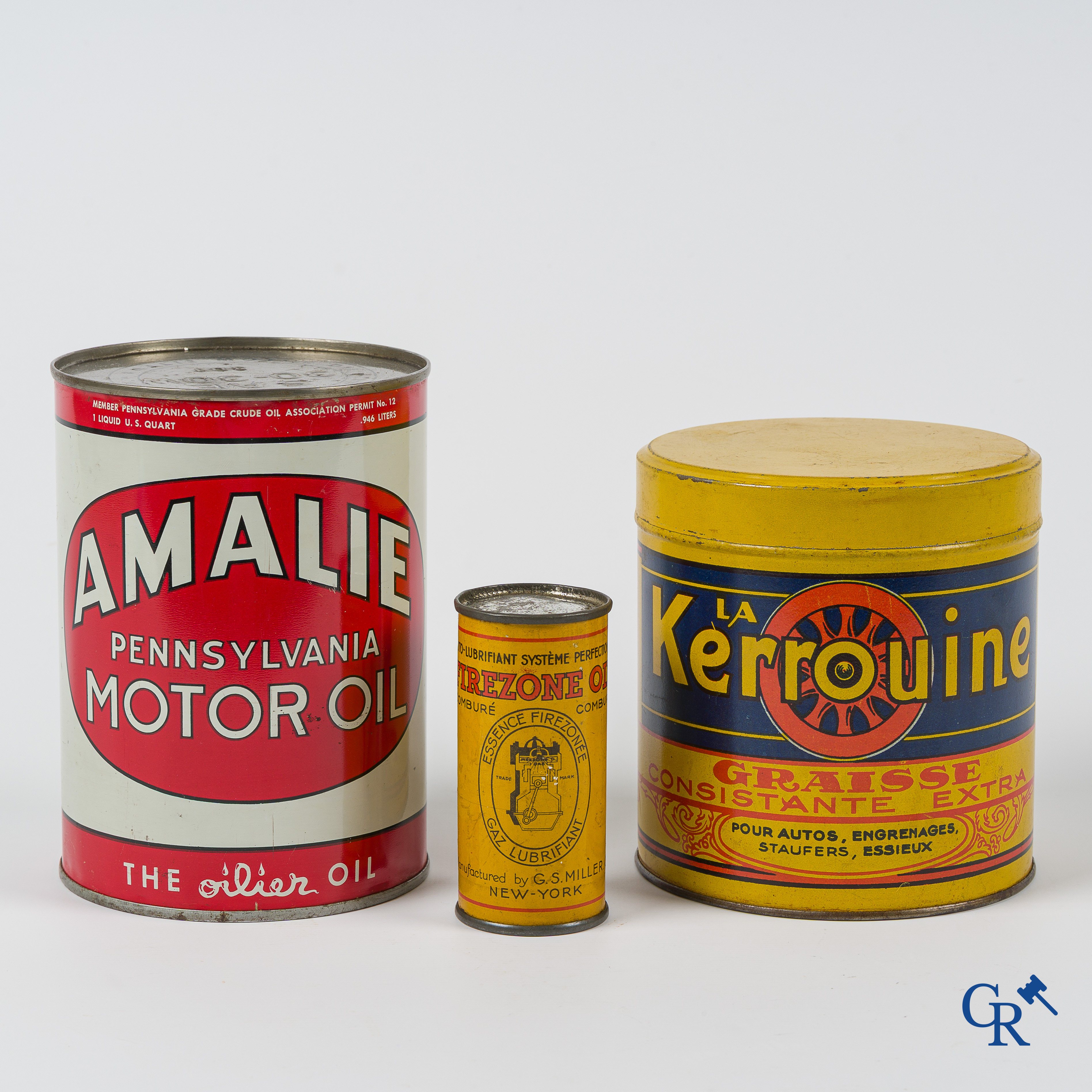 Automobilia. 3 tin boxes in new condition including a rare tin for car lubrication La Kerrouine.