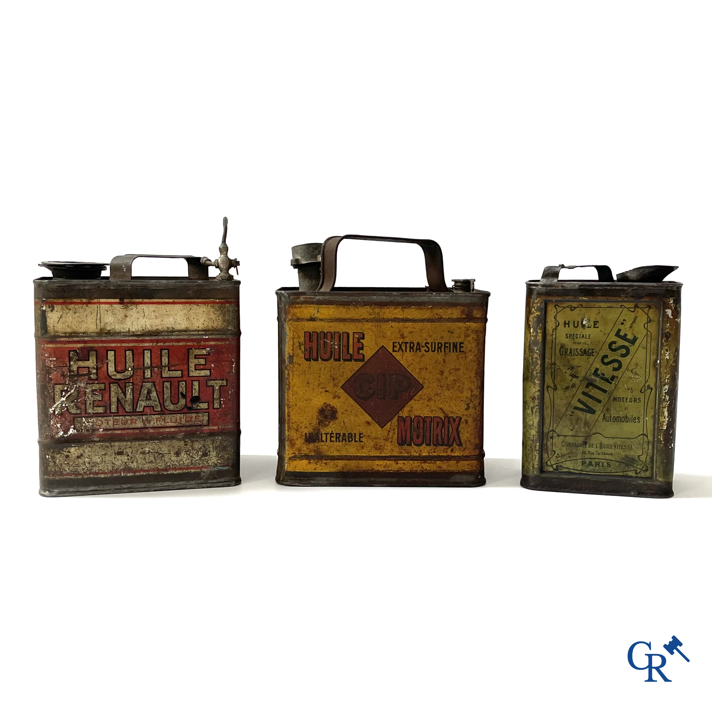 Automobilia. 3 early oil cans for car engine oil. Huile Renault, Huile CIP Motrix, Huile Vitesse. Circa 1920.