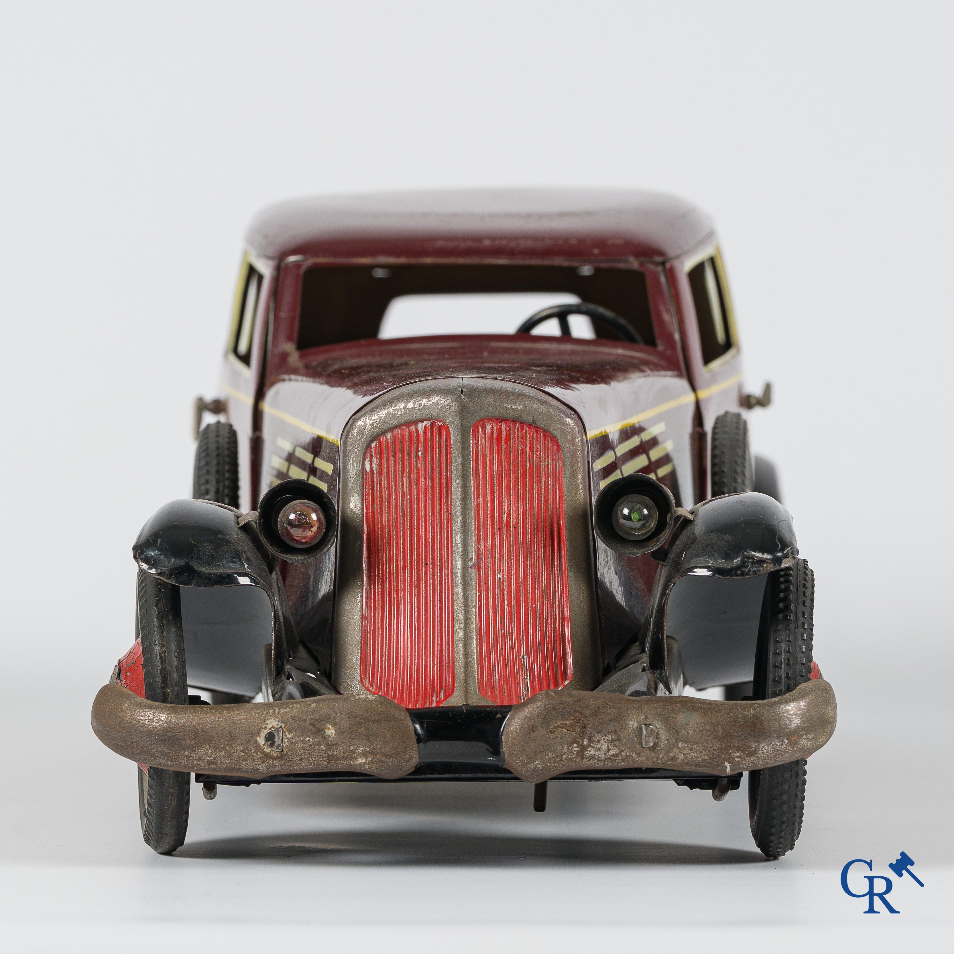 Oud speelgoed. Paja, Paya Hermanos. Grote Luxe Sedan-Limousine. Metaal met opwindsysteem. Jaren '30.