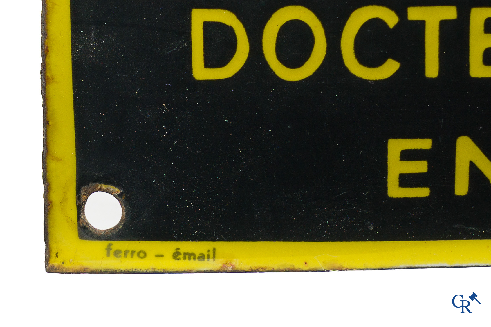 Tho-Radia. Enamel advertising sign with integrated thermometer. Ferro-émail. French fabrication between 1932 and 1937.
