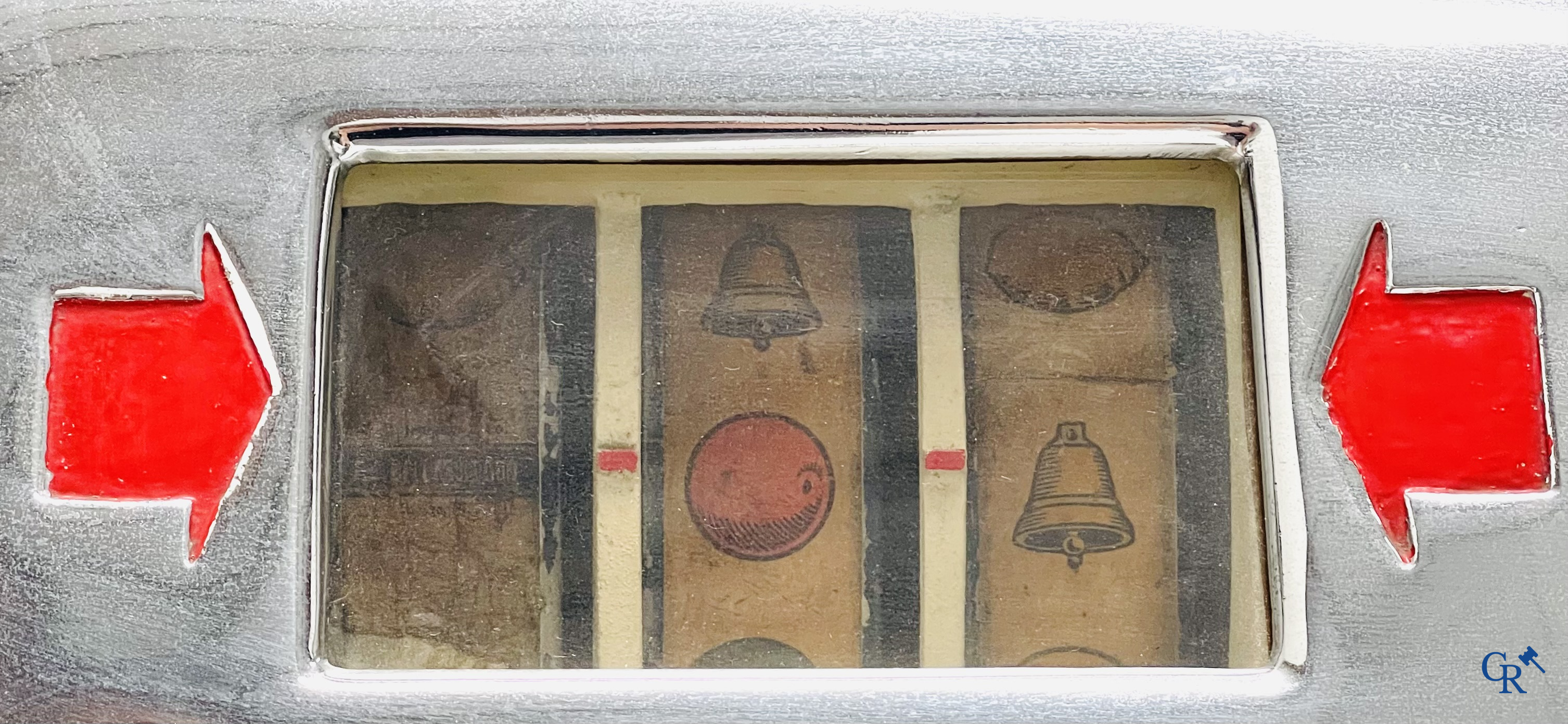 Jackpot, one-armed bandit, Jennings & Company Chicago. Riviera Star Chief Super Jackpot. Numbered.