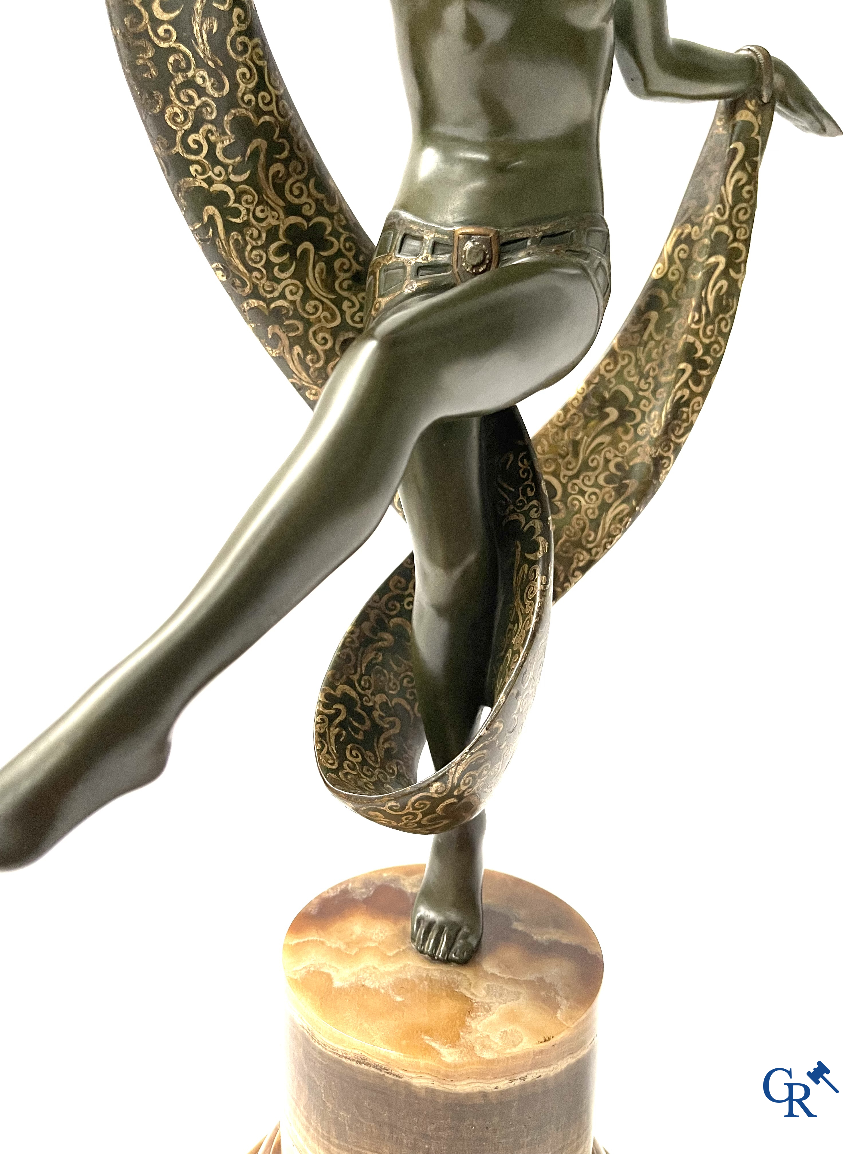 Fanny Rozet (1881-1921), Art Deco sculpture in patinated and damascened bronze. Signed.