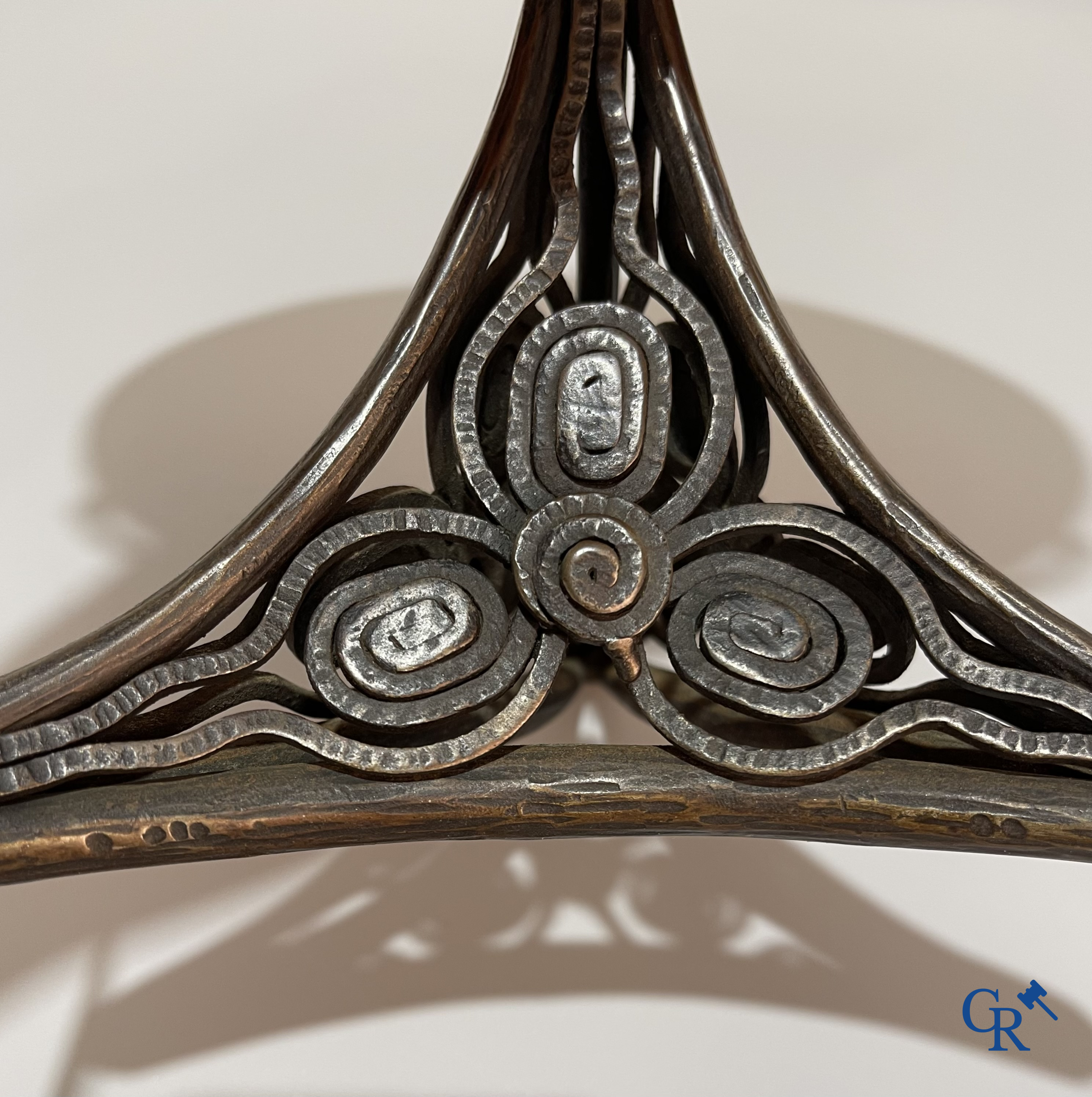 Camille Fauré (1874-1956), A large Art Deco vide poche in cloisonne on a finely hammered base in forging.