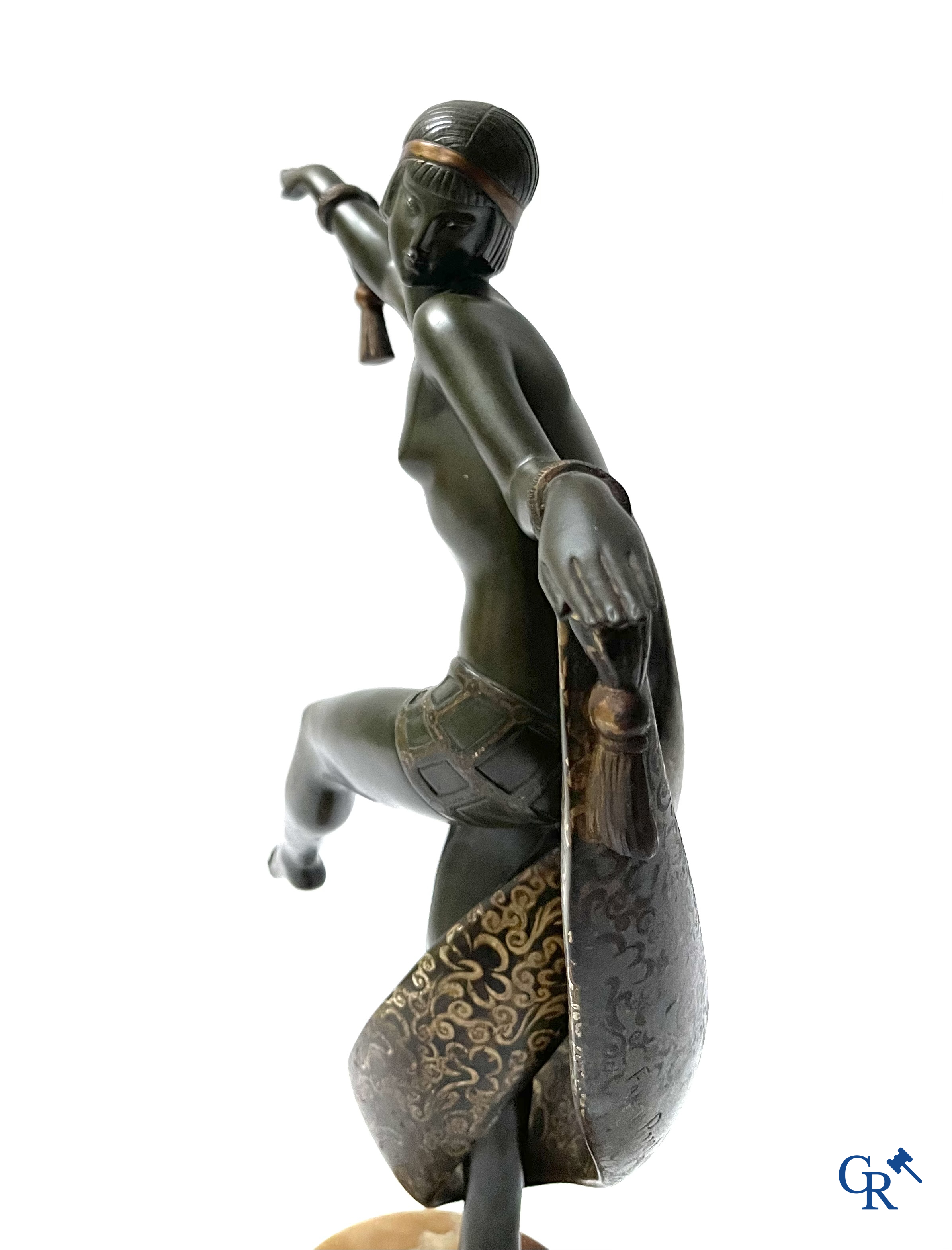 Fanny Rozet (1881-1921), Art Deco sculpture in patinated and damascened bronze. Signed.