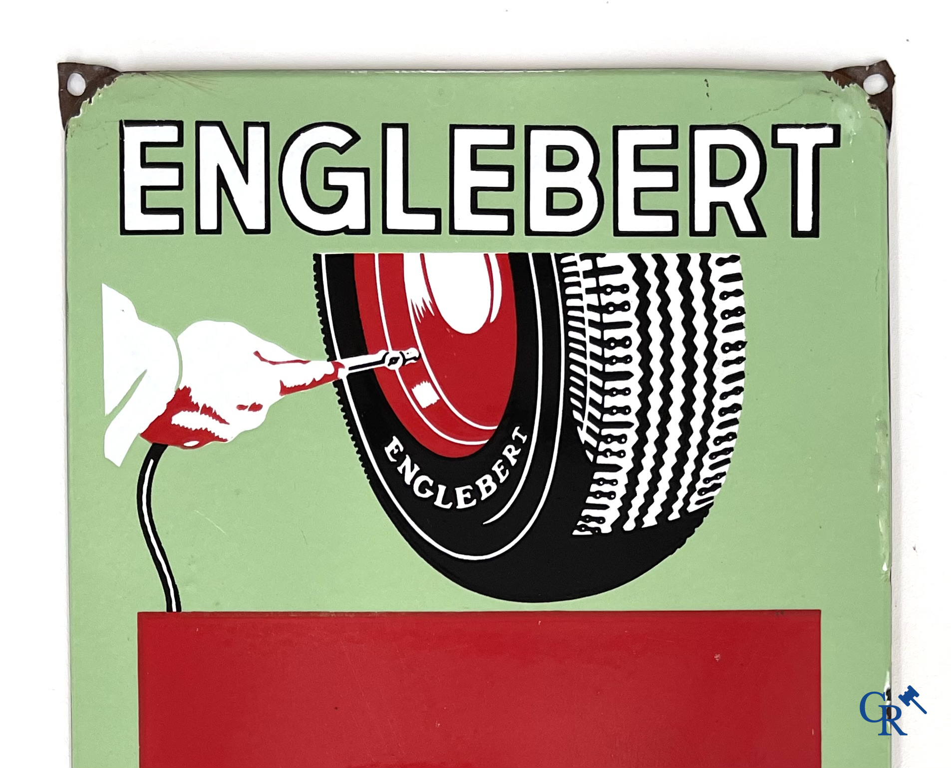 Englebert, Emaille reclamebord om de bandenspanning van Englebert banden op te geven. Foremail Bruxelles 1949.