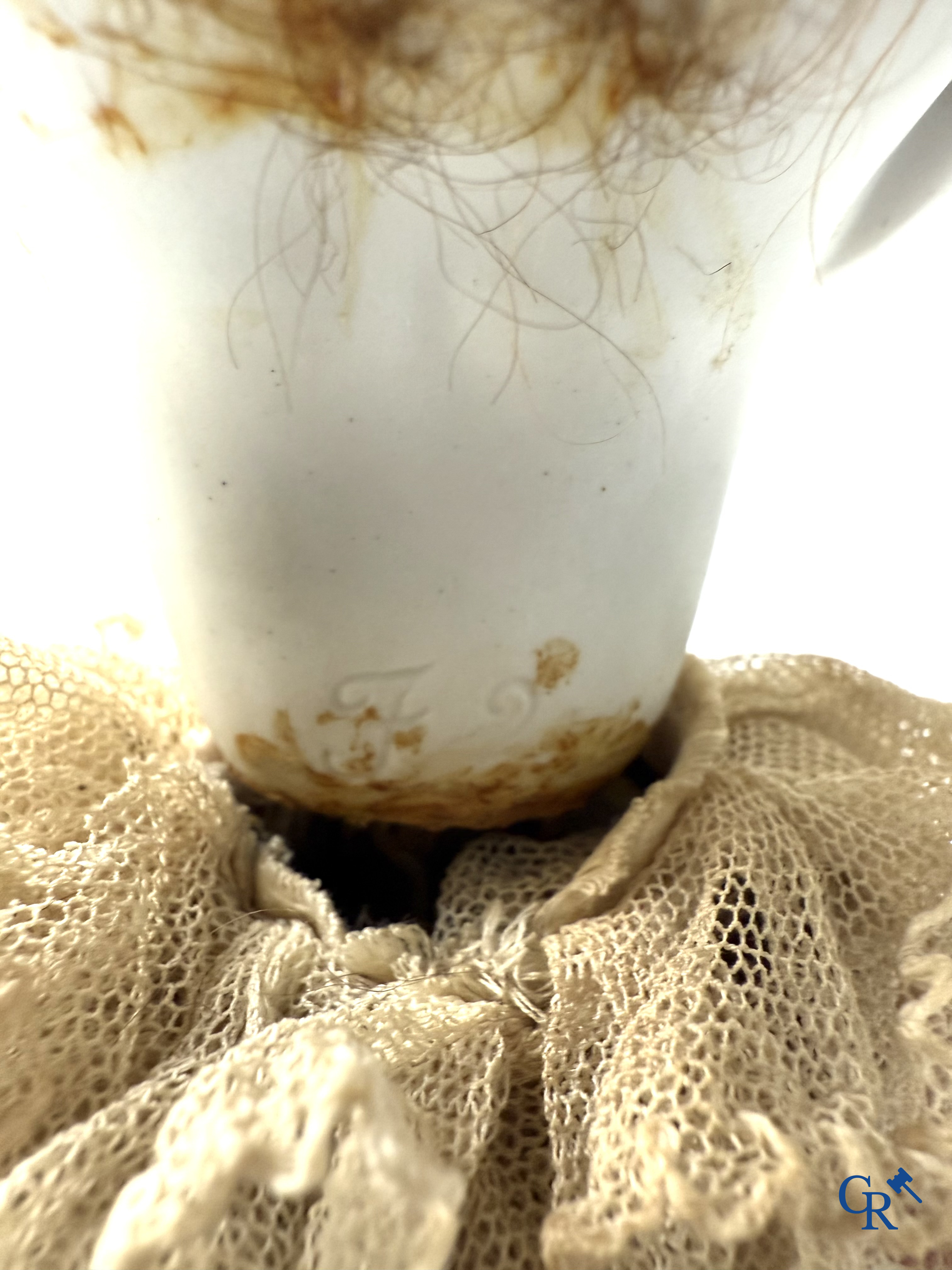 Lambert, Automaat. Clown met bewegingsmechanisme, muziek en porselein hoofd. Circa 1900.