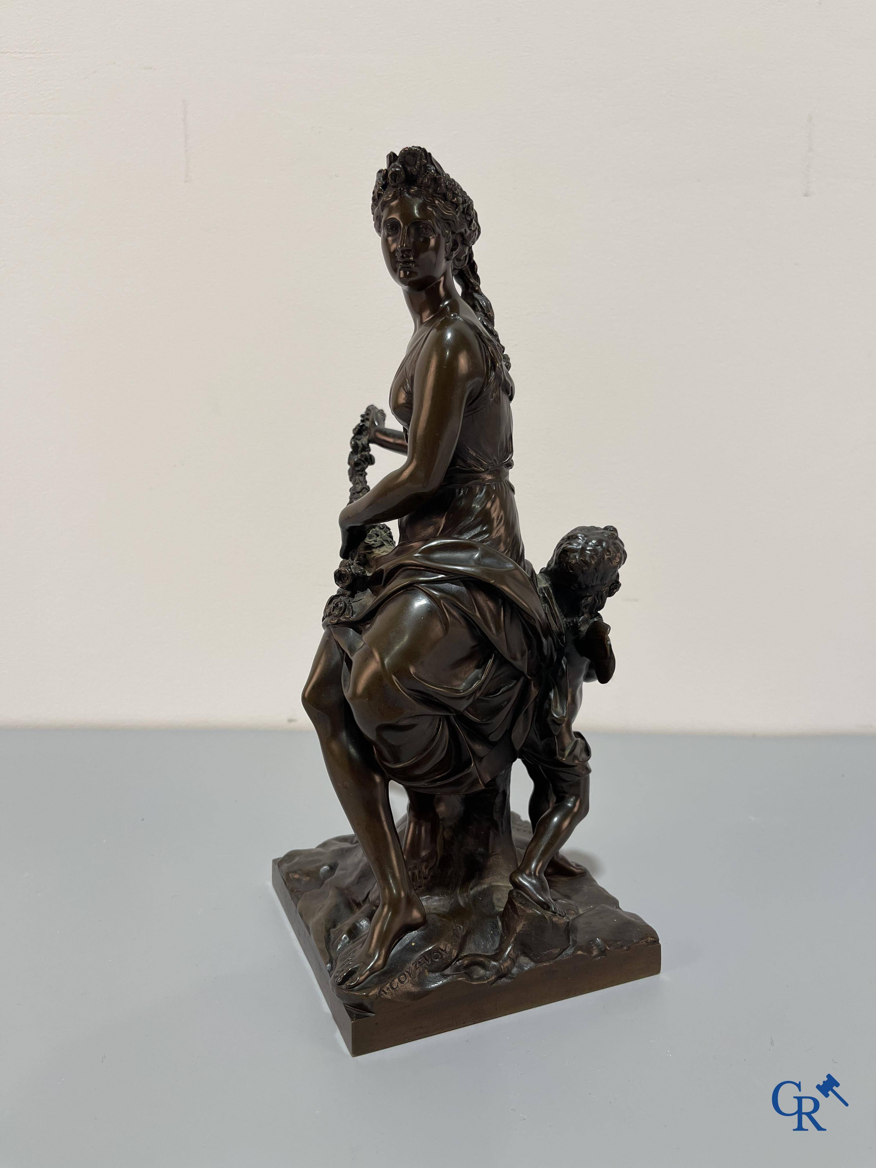 Antoine Coyzevox (après) Représentation finement sculptée de Vénus avec Cupidon. F. Barbedienne Fondeur.