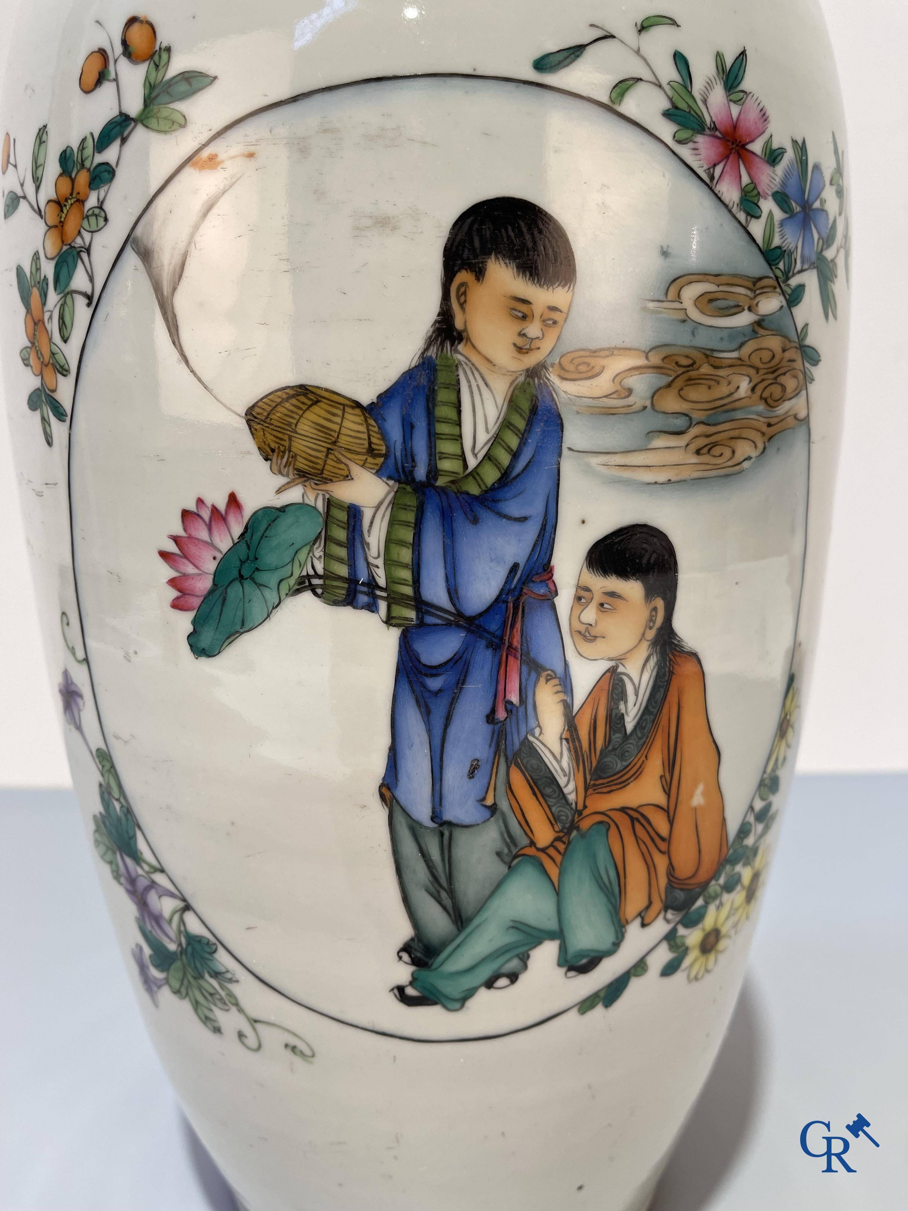 Asian Art, Chinese porcelain, a Chinese double decor vase with court scenes and calligraphy. Republic period.