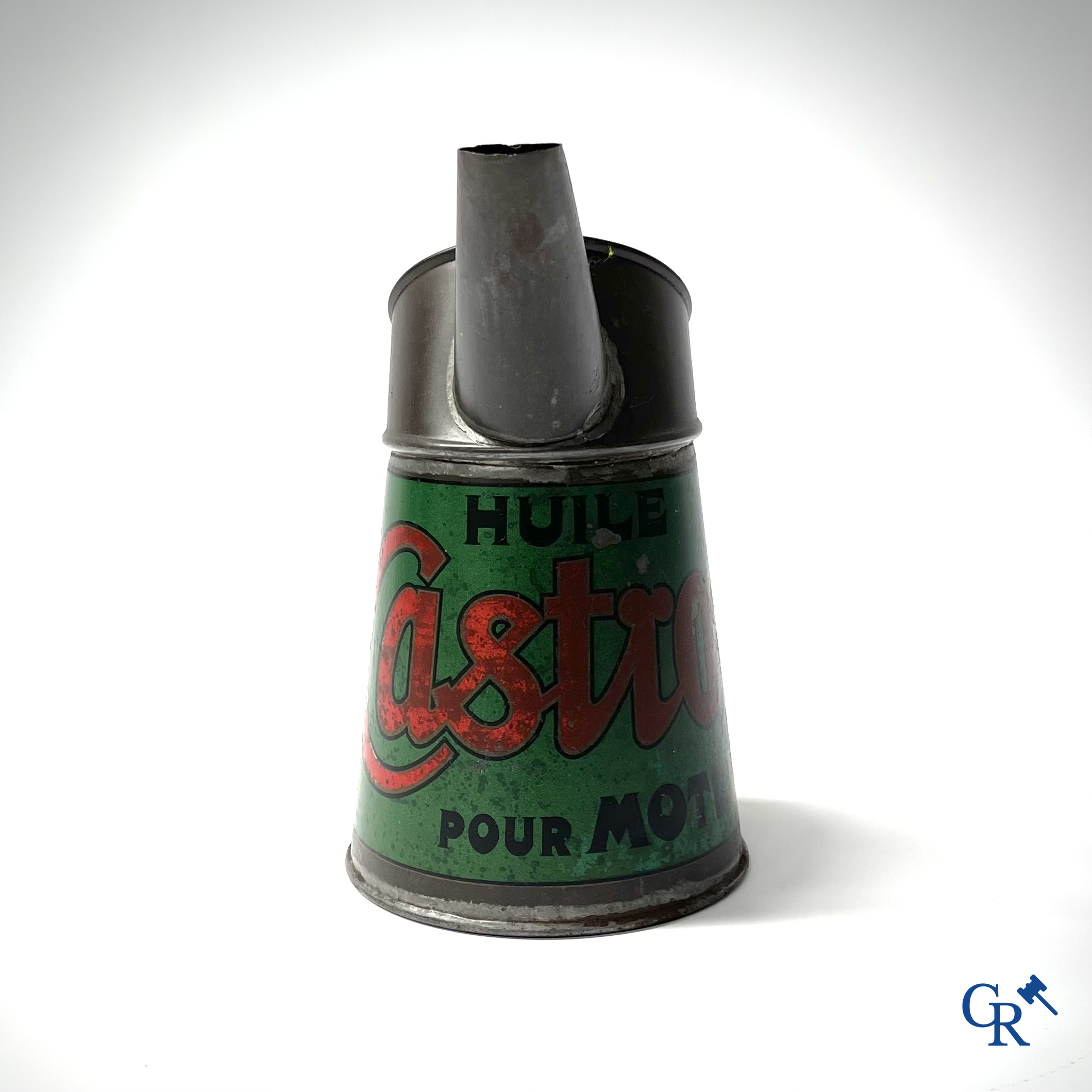 Castrol, Huile pour moteurs, 1920's motor oil spouted jug for the engine oil brand Castrol.