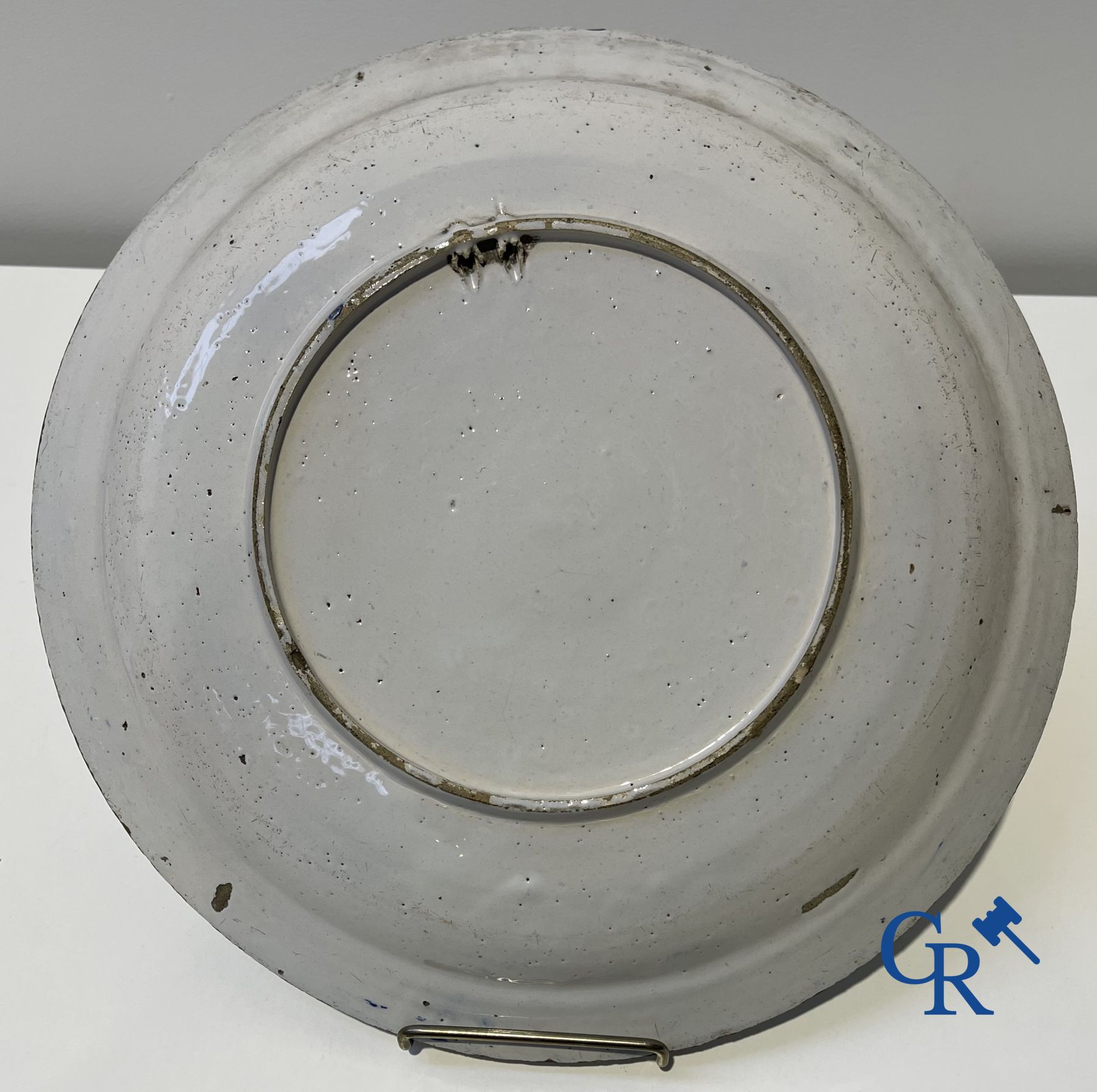 Delft: 10 pièces de faïence de Delft du 18ème siècle.