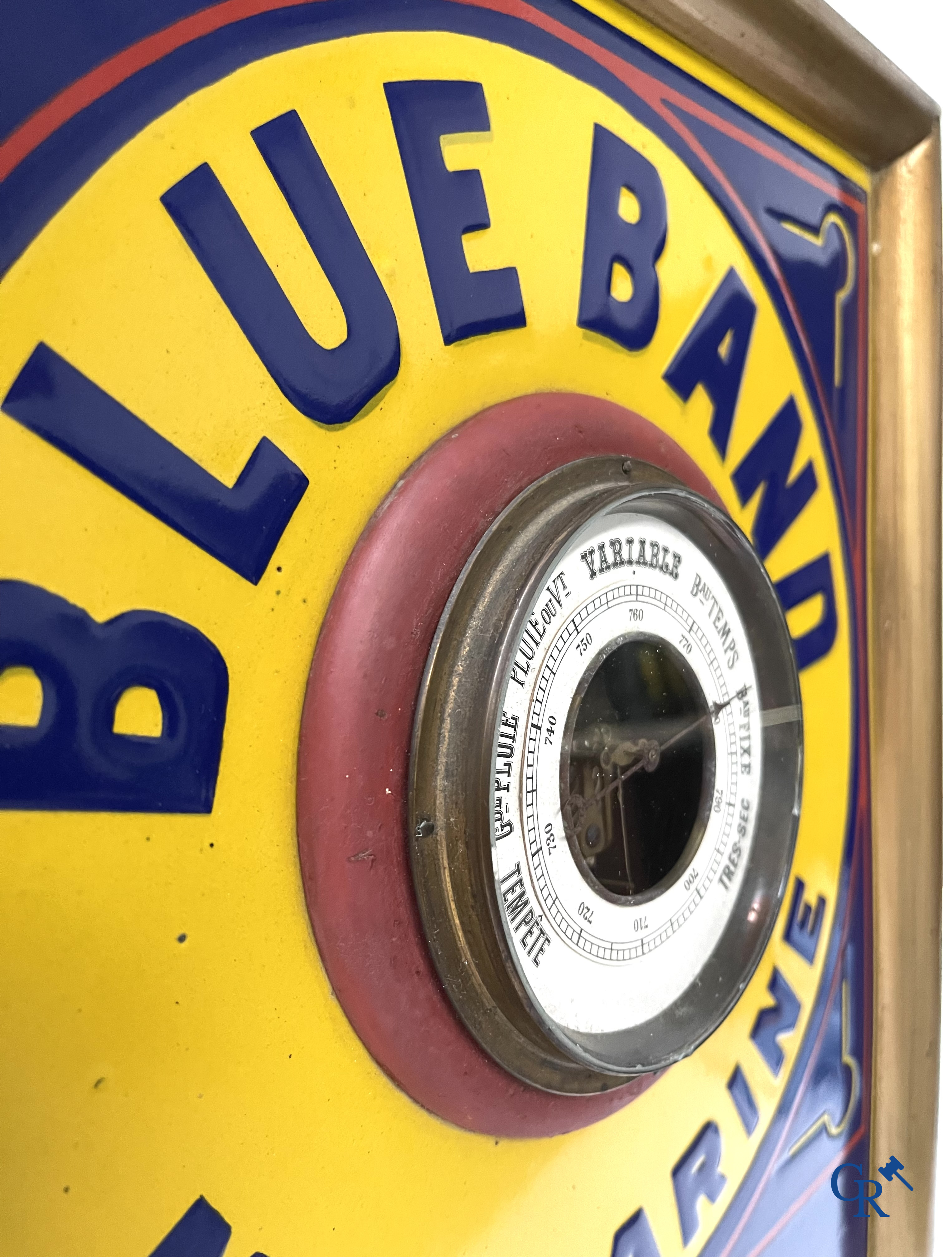 Blue Band Margarine, Rare enamelled advertising barometer in a wooden frame for Blue Band. 1920's.