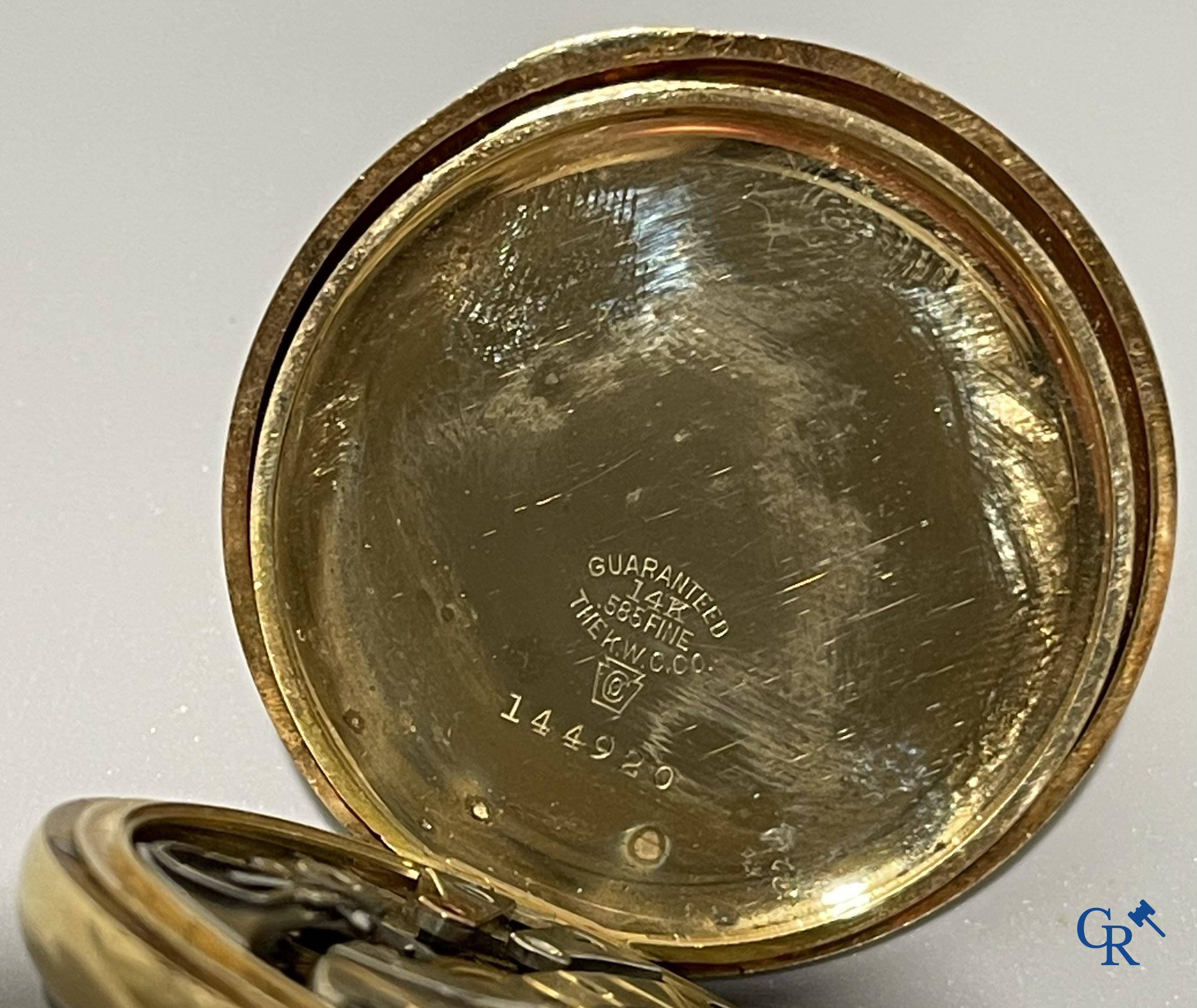 Watches, 2 gold pocket watches.