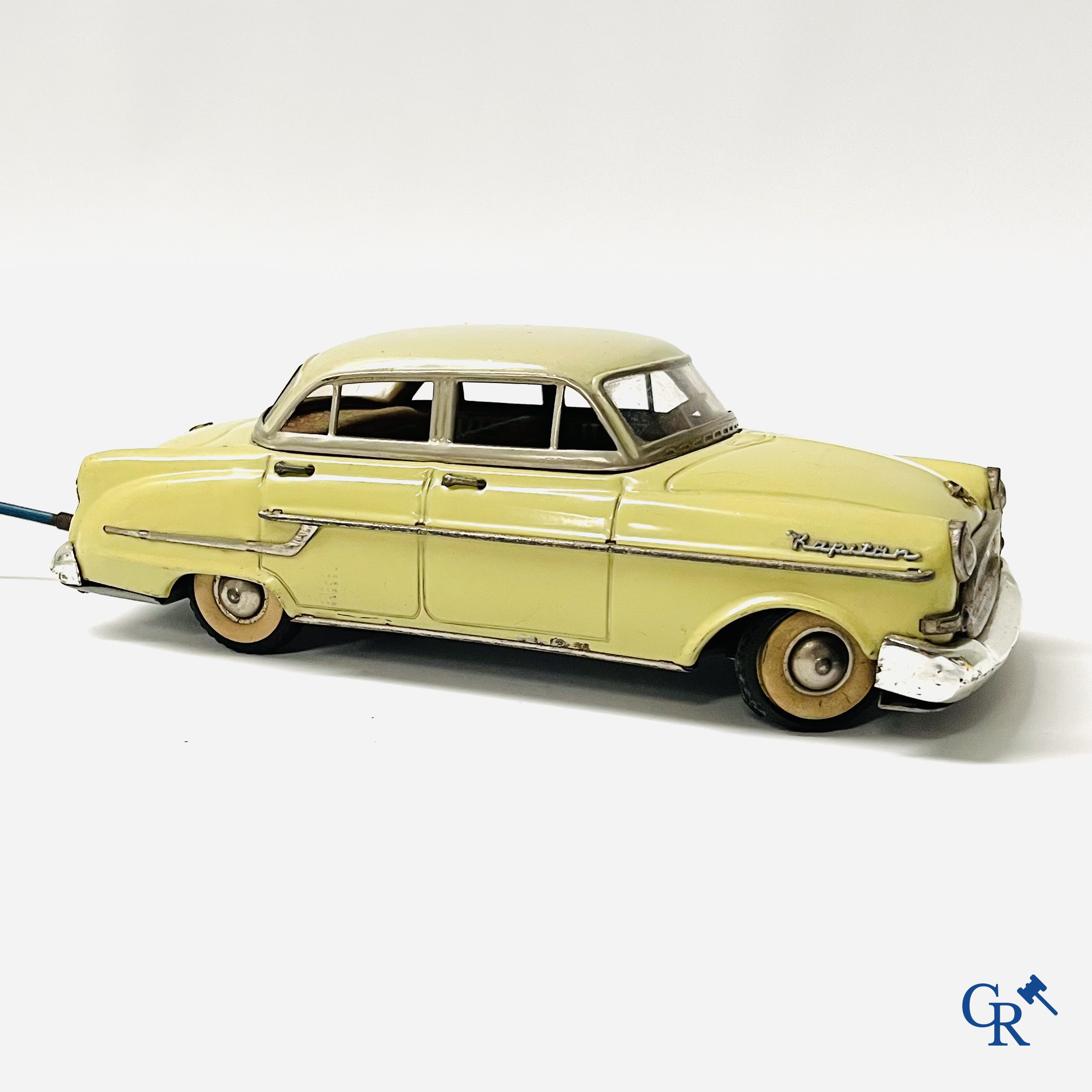Old toys. Gama 400, Opel Kapitän in painted tin. Battery operated. 1950's.