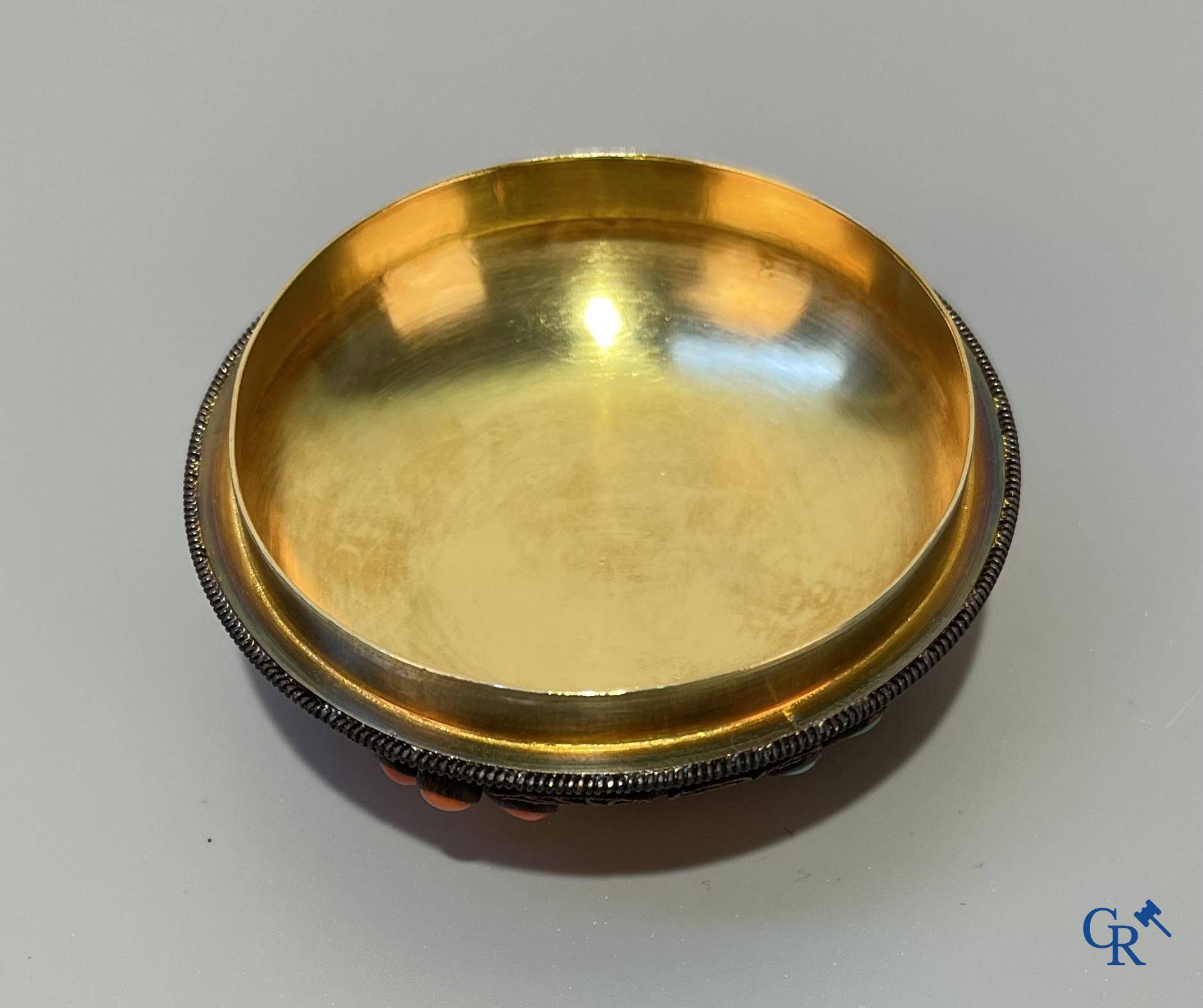 Asian Art, A lid bowl in silver and jade, inlaid with red coral and turquoise.