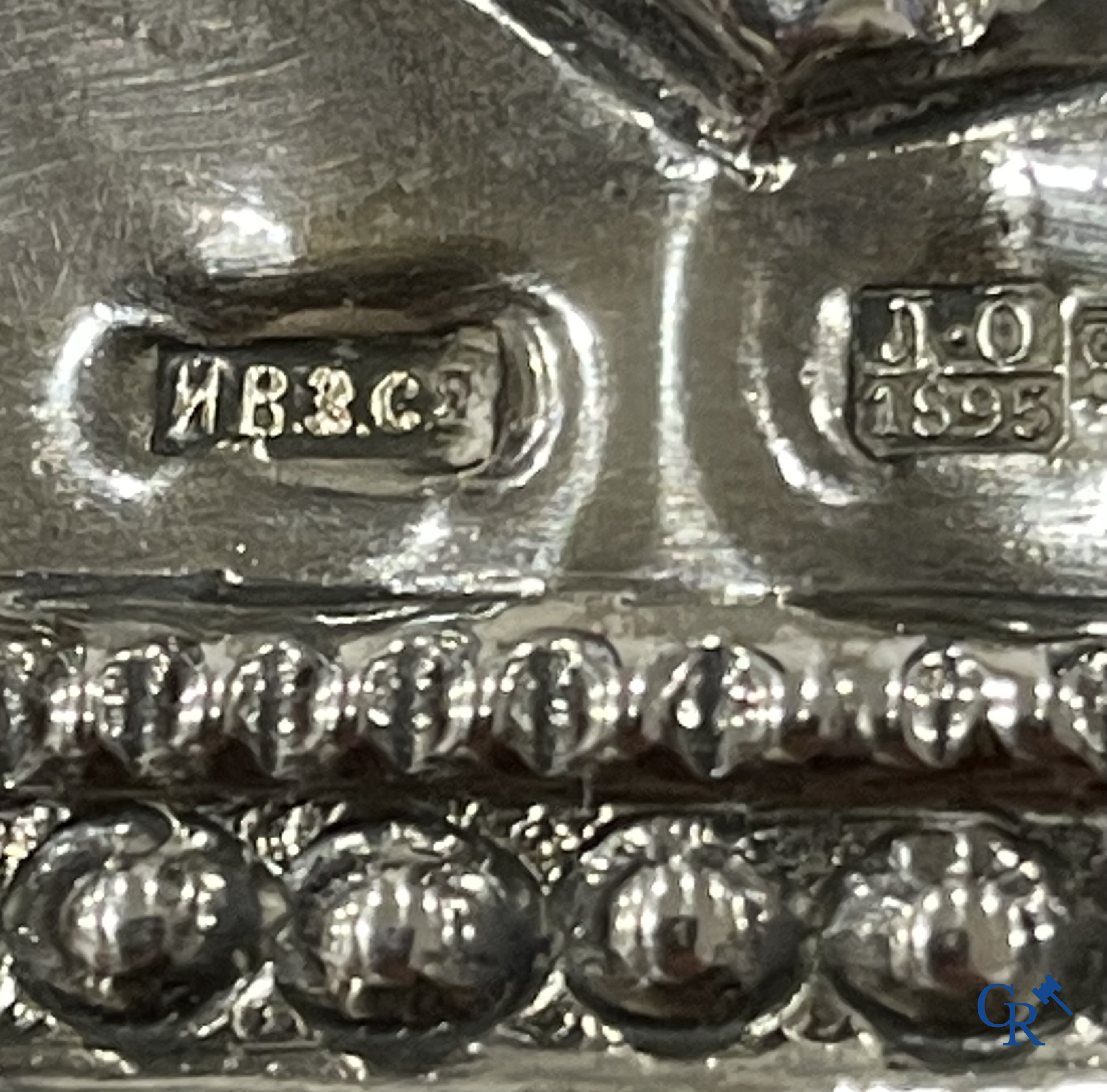 Icône, icône russe avec une représentation de Saint-Nicolas. Oklad en argent 875°/00. Daté 1895.