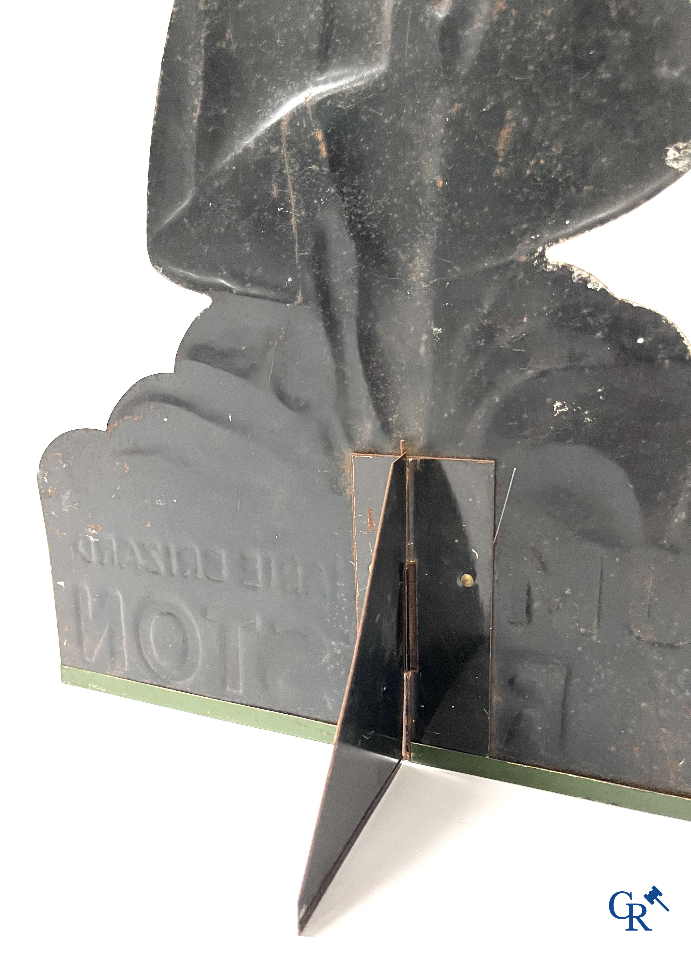 Jean D'Ylen, Publiciteit in bedrukt blik voor Rhum Charleston van Marie Brizard.