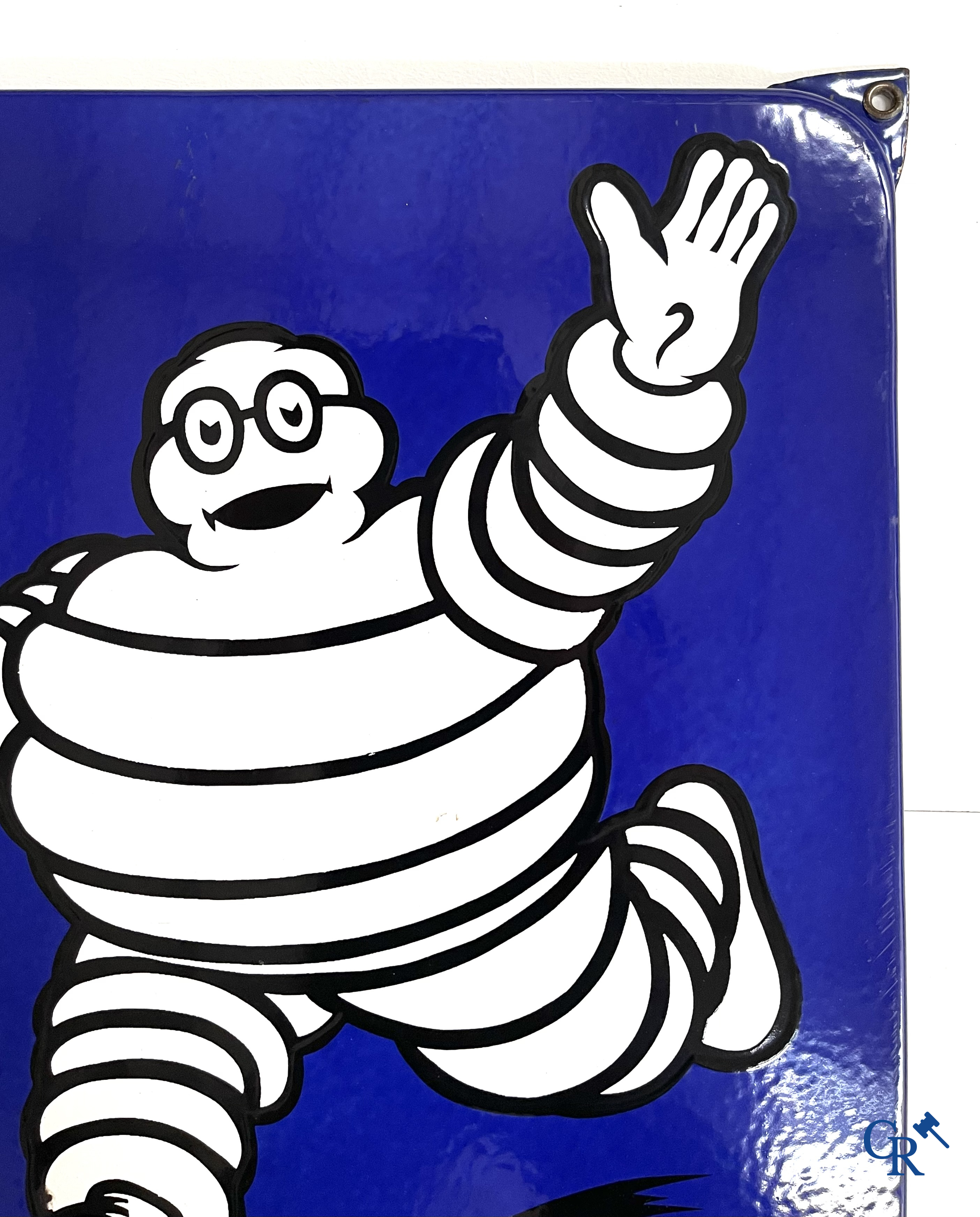 Michelin, large enamel advertising sign with yellow and blue background for Michelin tyres. Emaillerie Belge, 1958.