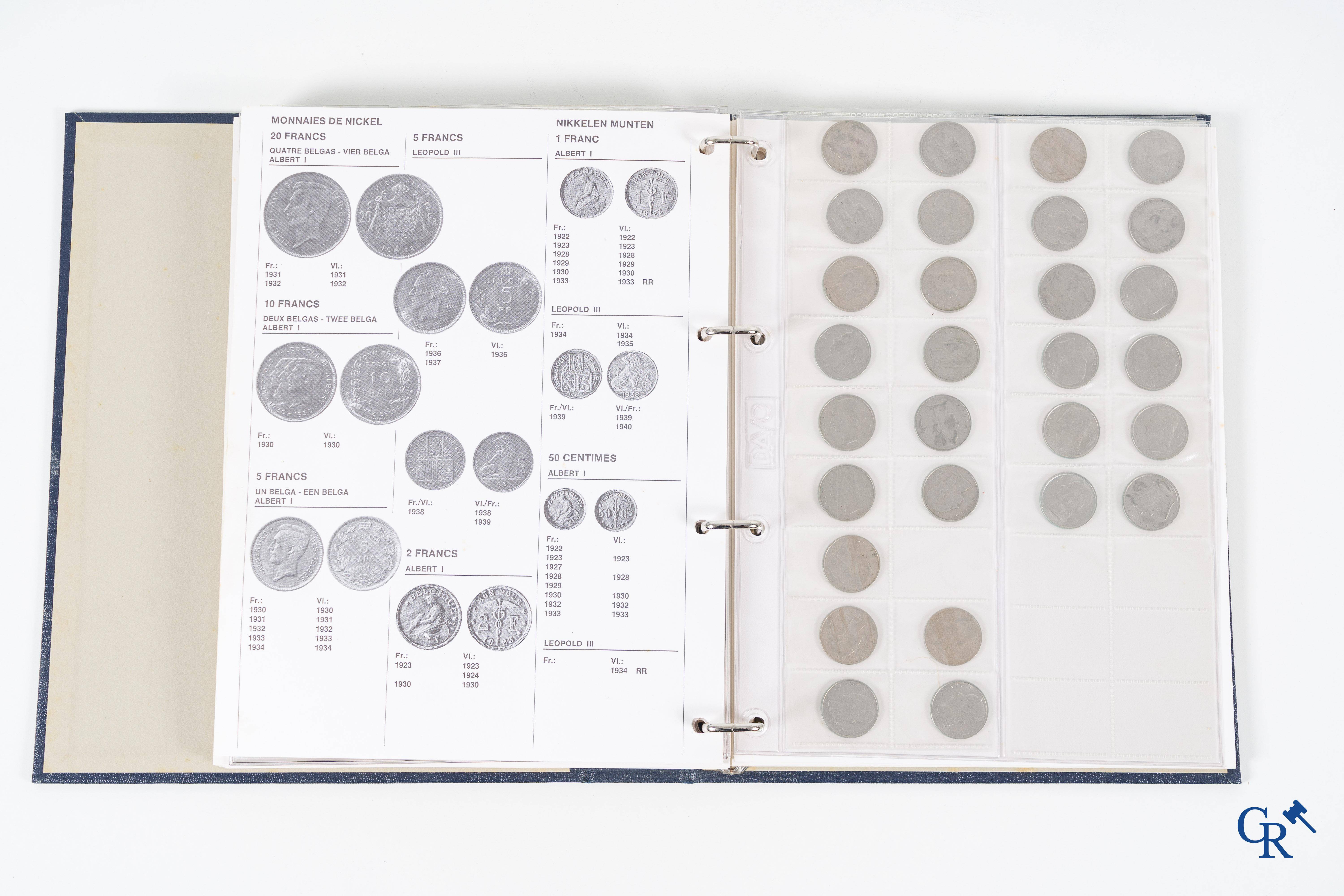 Pièces de monnaie et billets de banque, un lot avec des vieilles pièces, y compris de l'argent et des billets de banque.