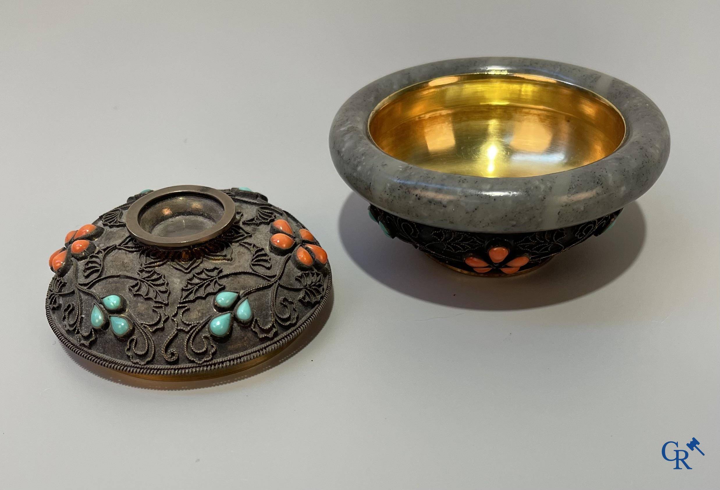 Asian Art, A lid bowl in silver and jade, inlaid with red coral and turquoise.