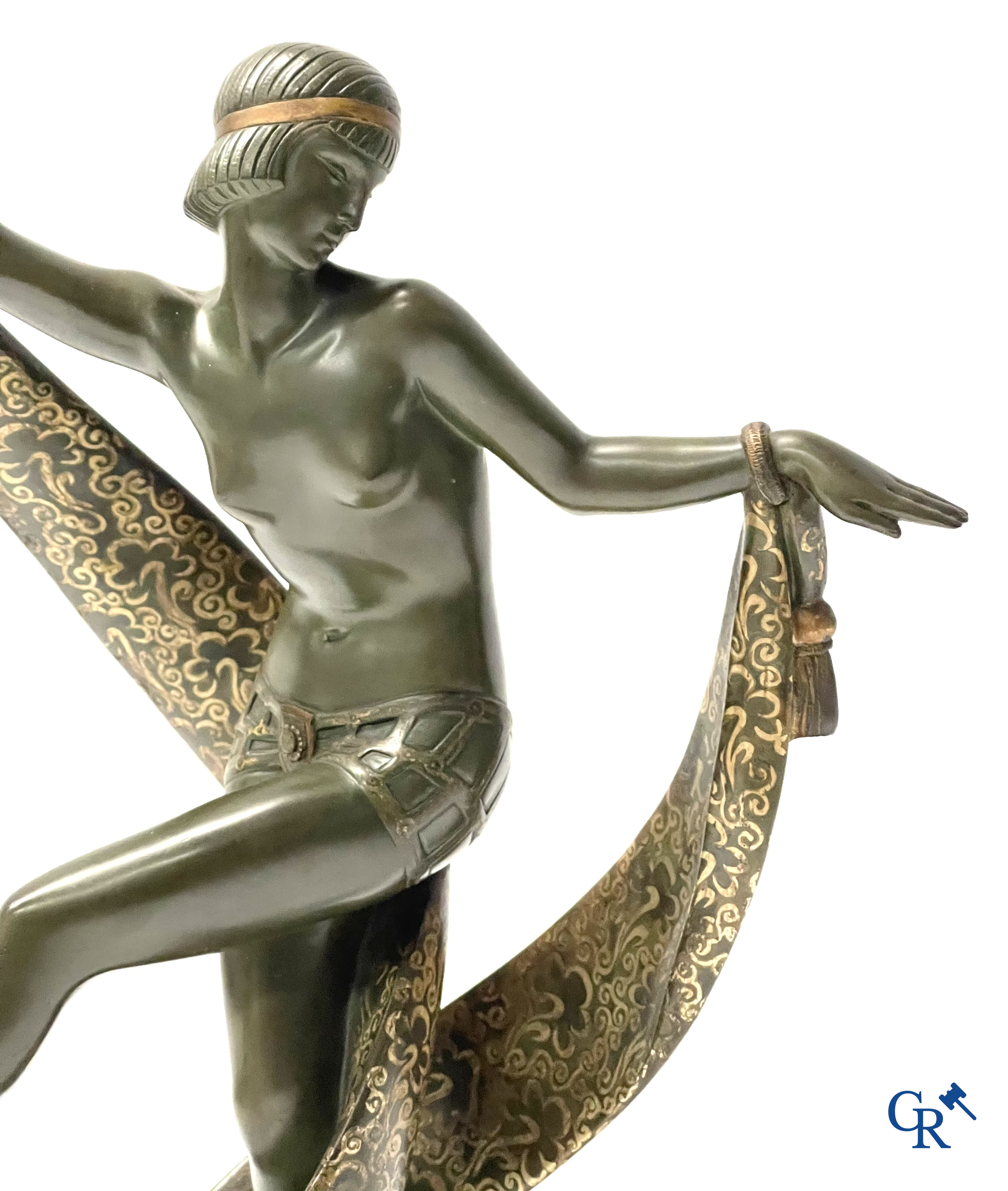 Fanny Rozet (1881-1921), Art Deco sculpture in patinated and damascened bronze. Signed.