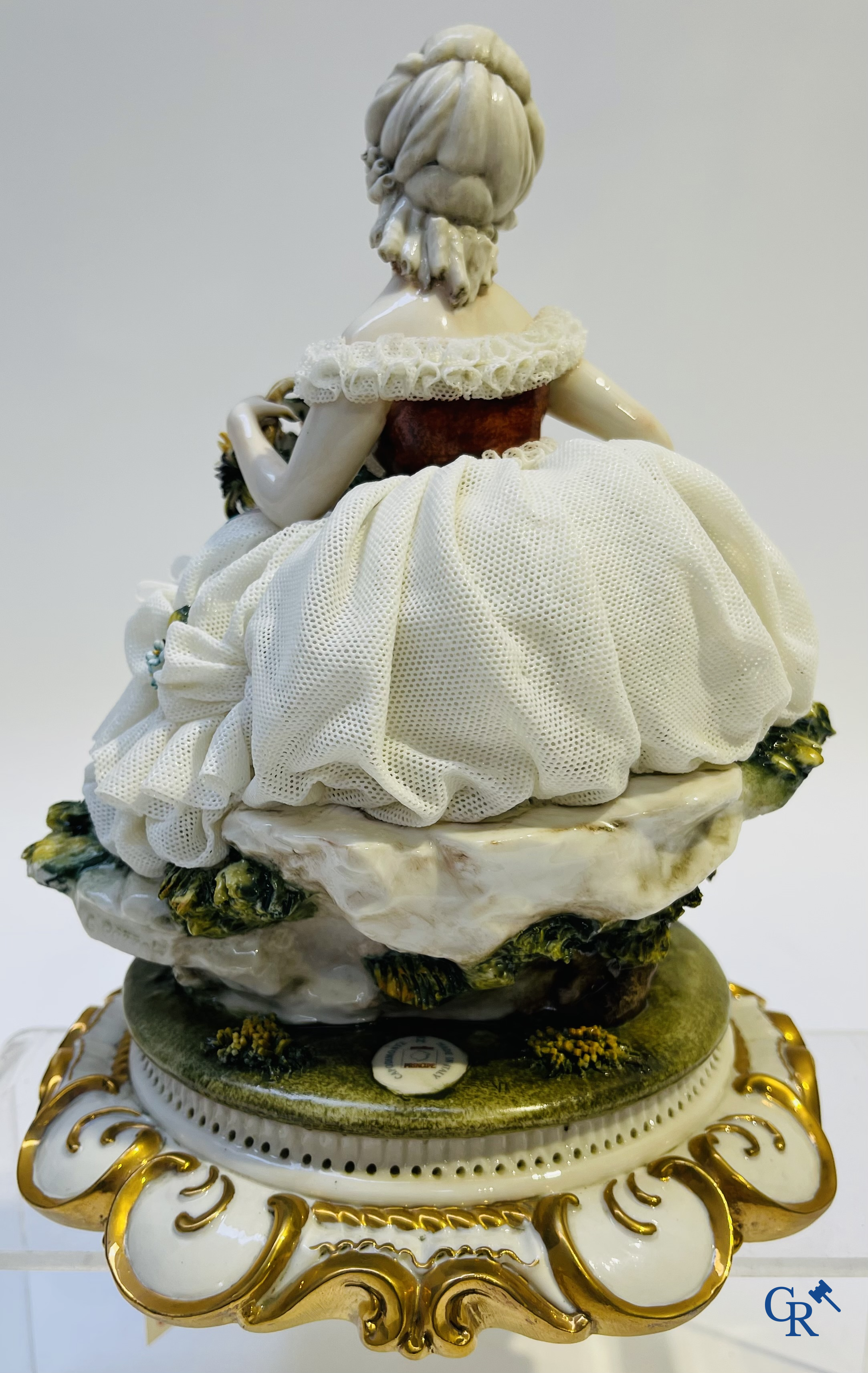 Porcelain: Capodimonte: 3 groups in Italian porcelain with lace.
