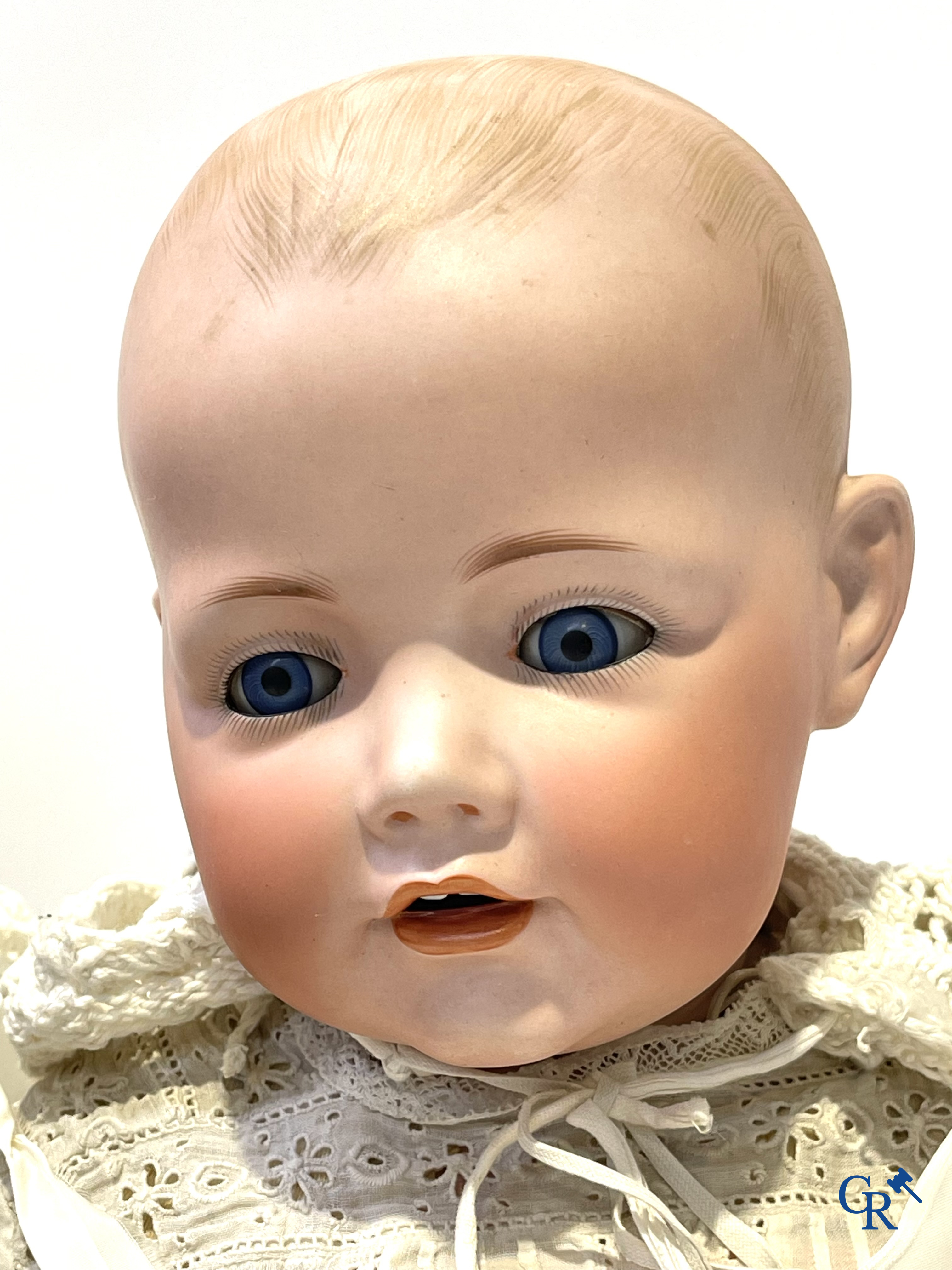 Vieux jouets, Lot de 3 poupées anciennes avec des têtes en porcelaine. Hilda J.D. Kestner, Blanchette, Heubach Koppelsdorf.