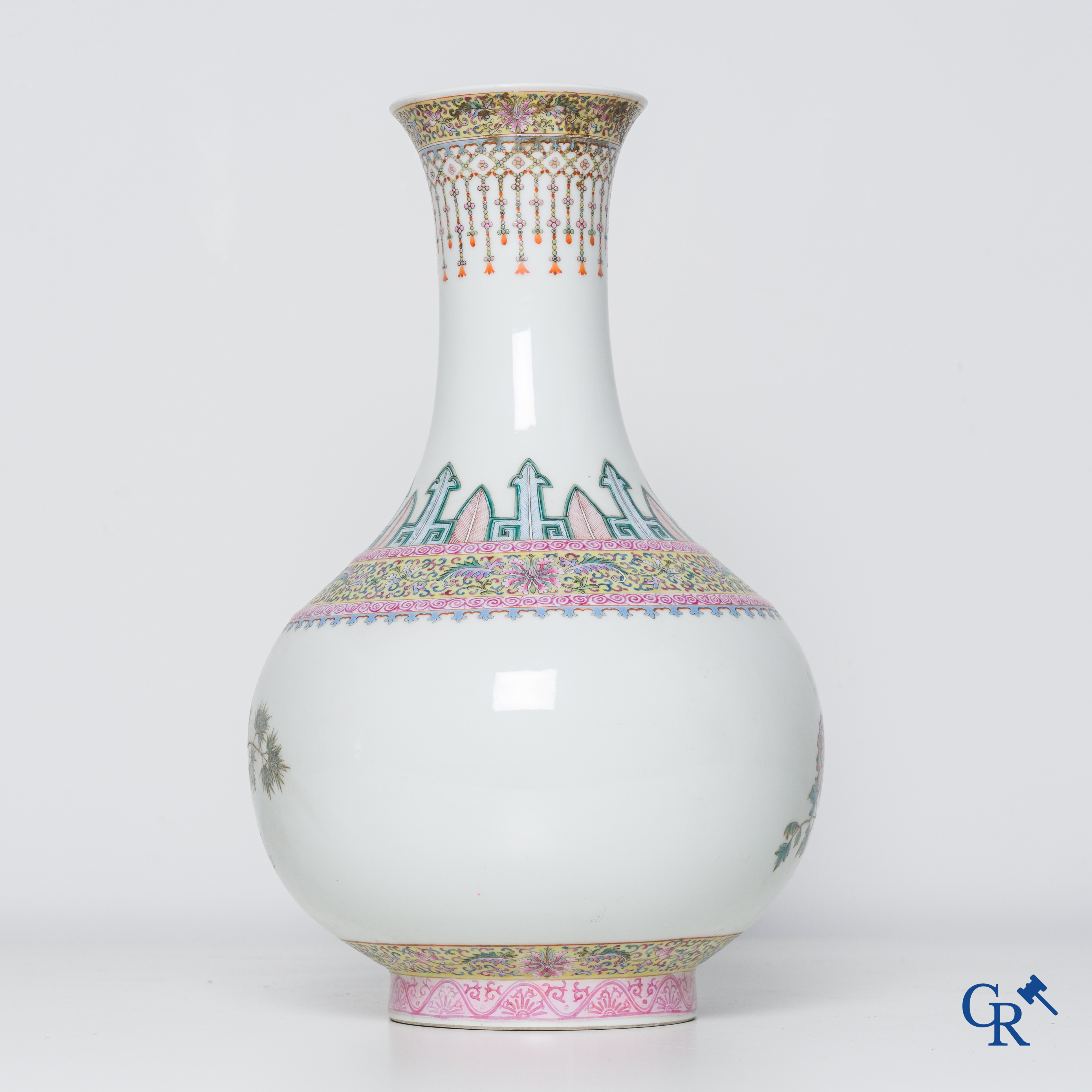 Asian Art, Chinese porcelain. A Chinese famille rose vase with playing children.