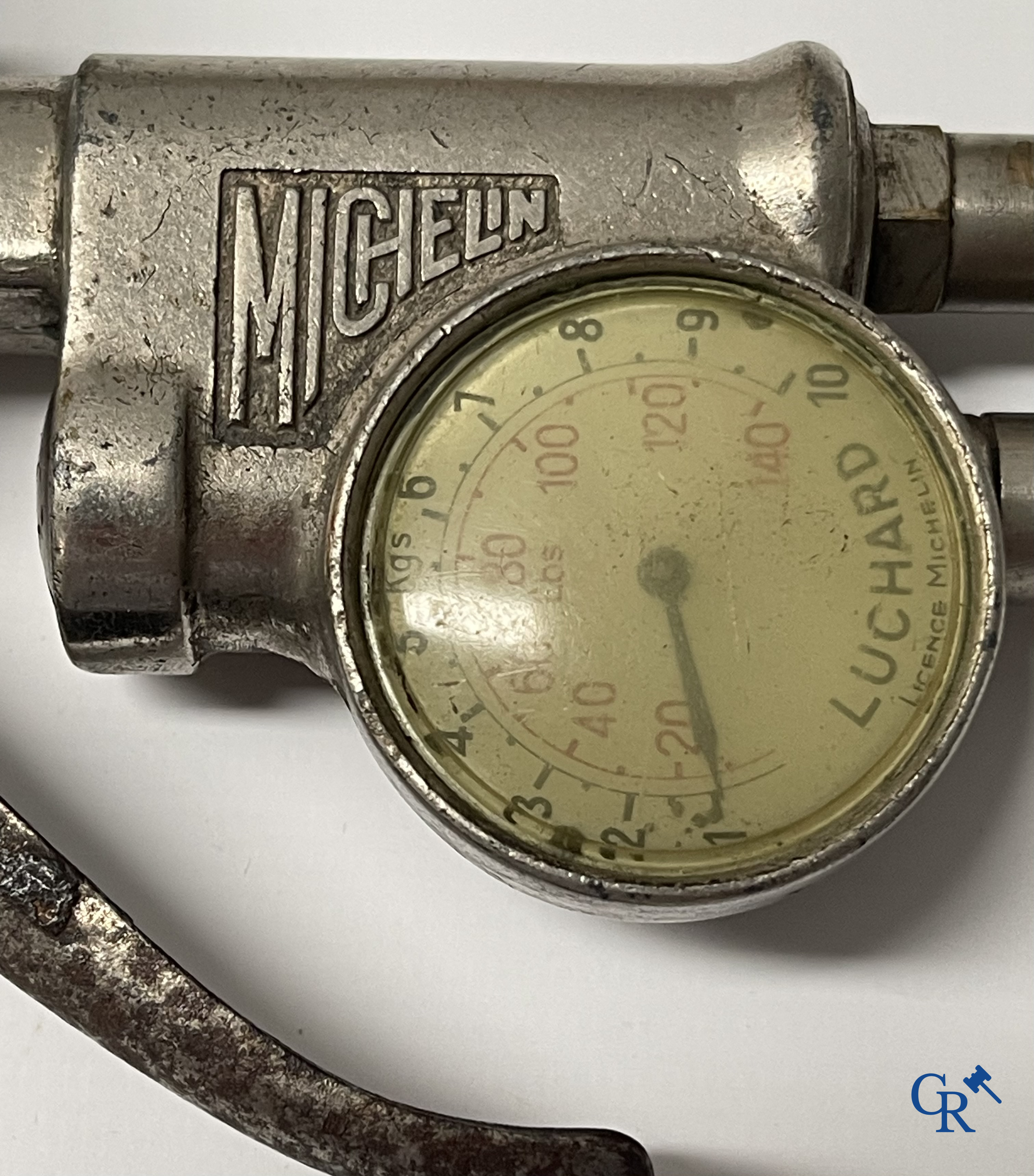 Michelin, an interesting lot with Michelin objects, mainly from the 1920's and 1930's.