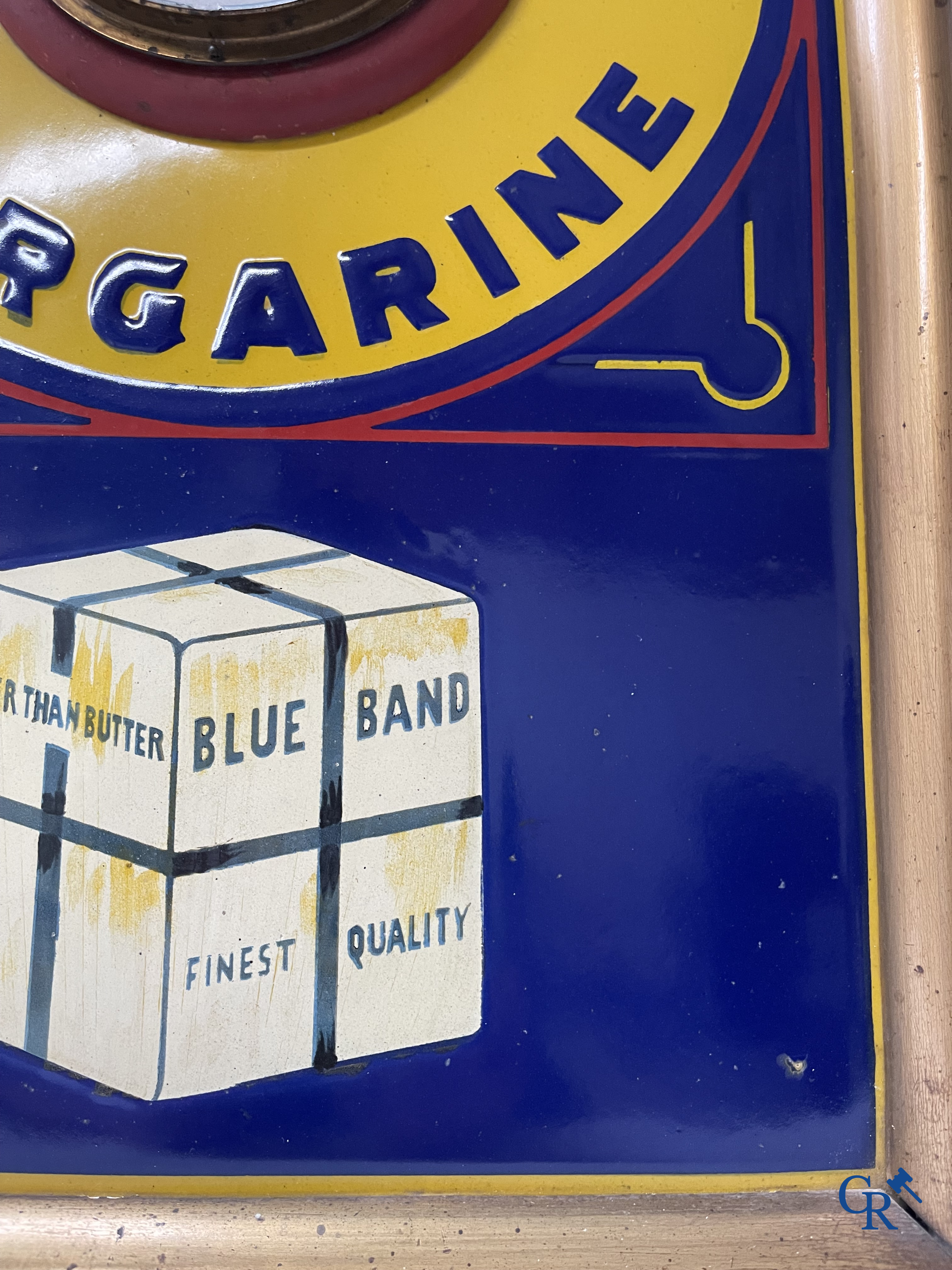 Blue Band Margarine, Rare enamelled advertising barometer in a wooden frame for Blue Band. 1920's.