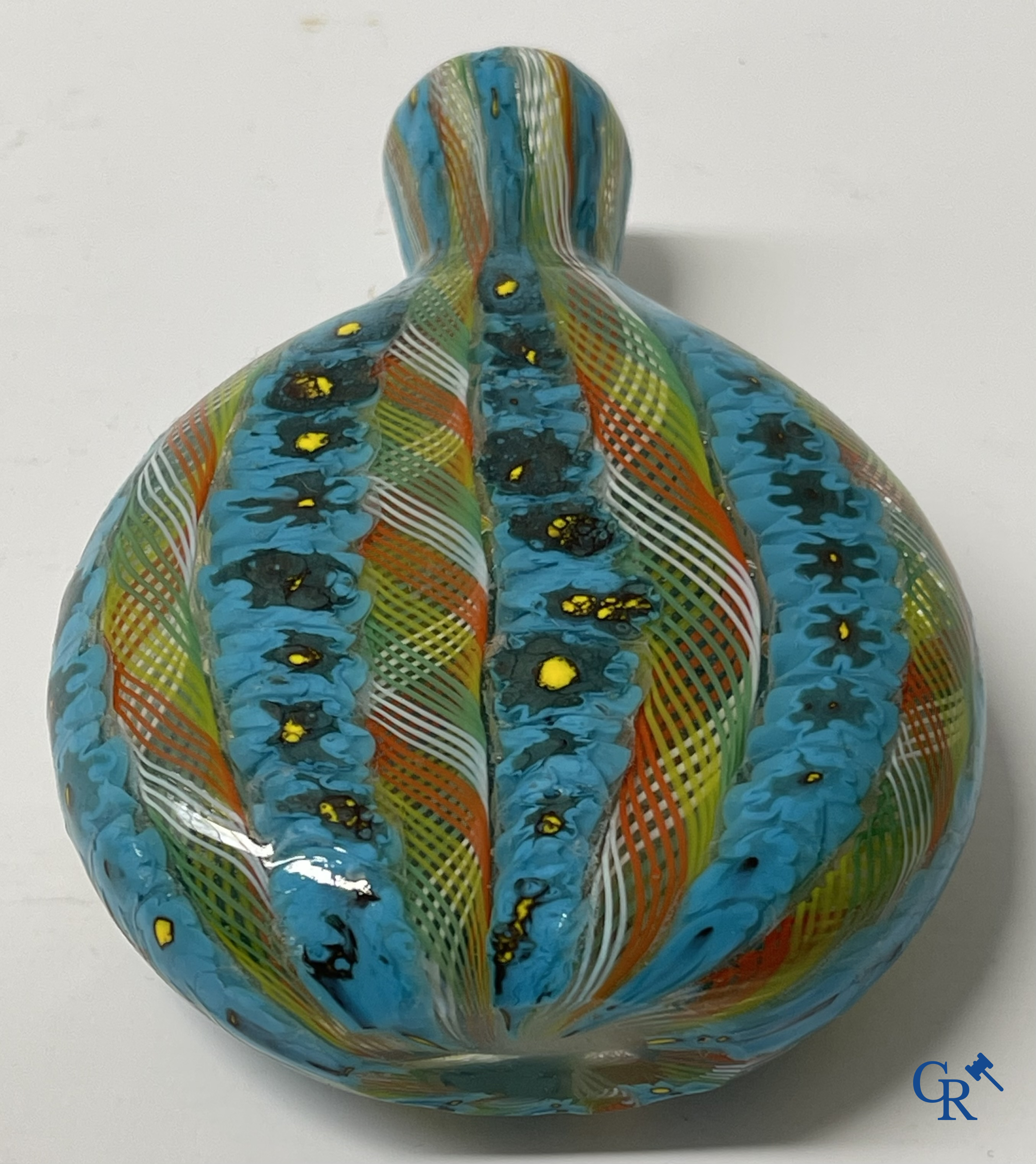 Several press papers and sulfure objects including a rare boule press paper depicting Henri II.