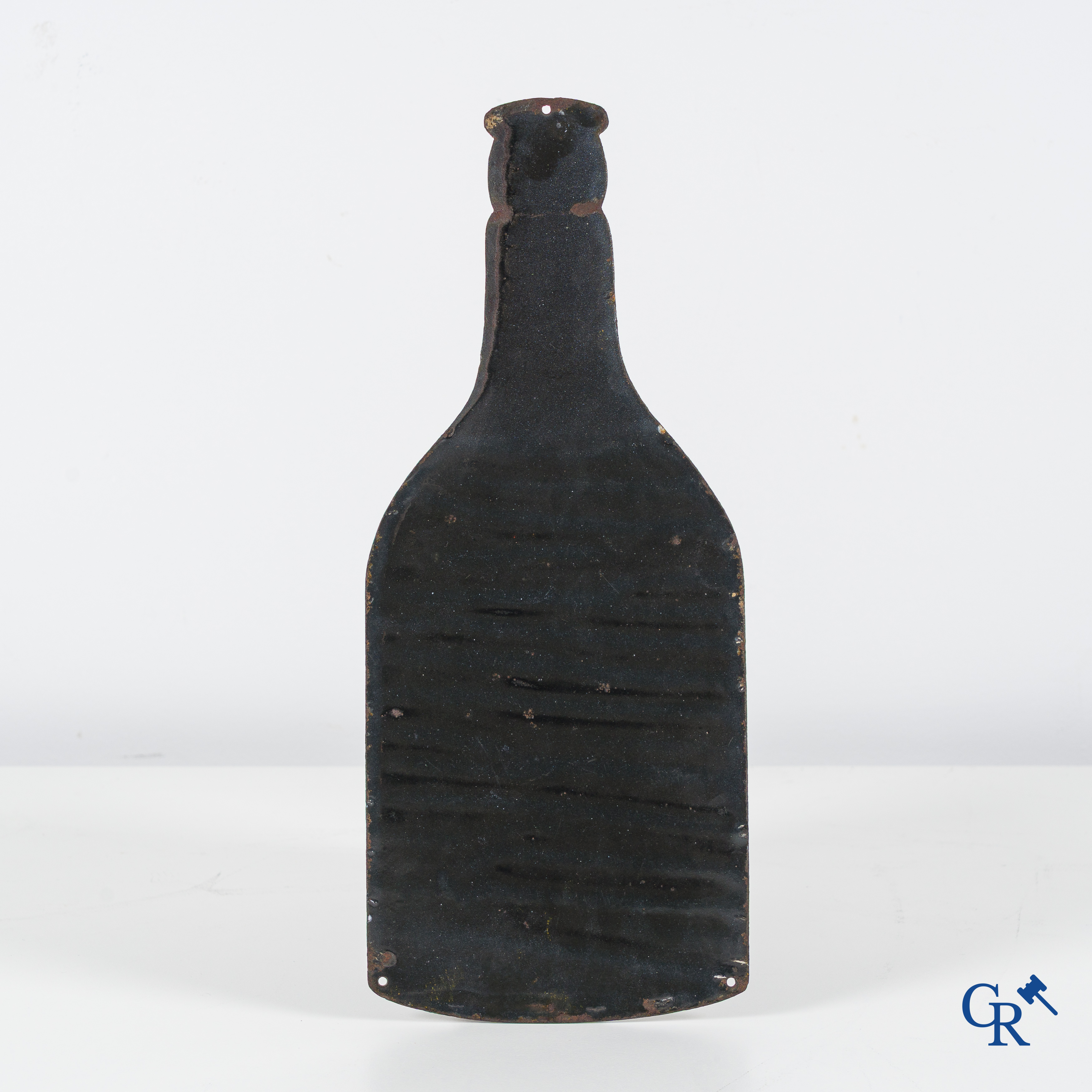 Nervia 29, Brasseries de Maubeuge, flesvormig emaille reclamebord. Emaillerie Koekelberg.