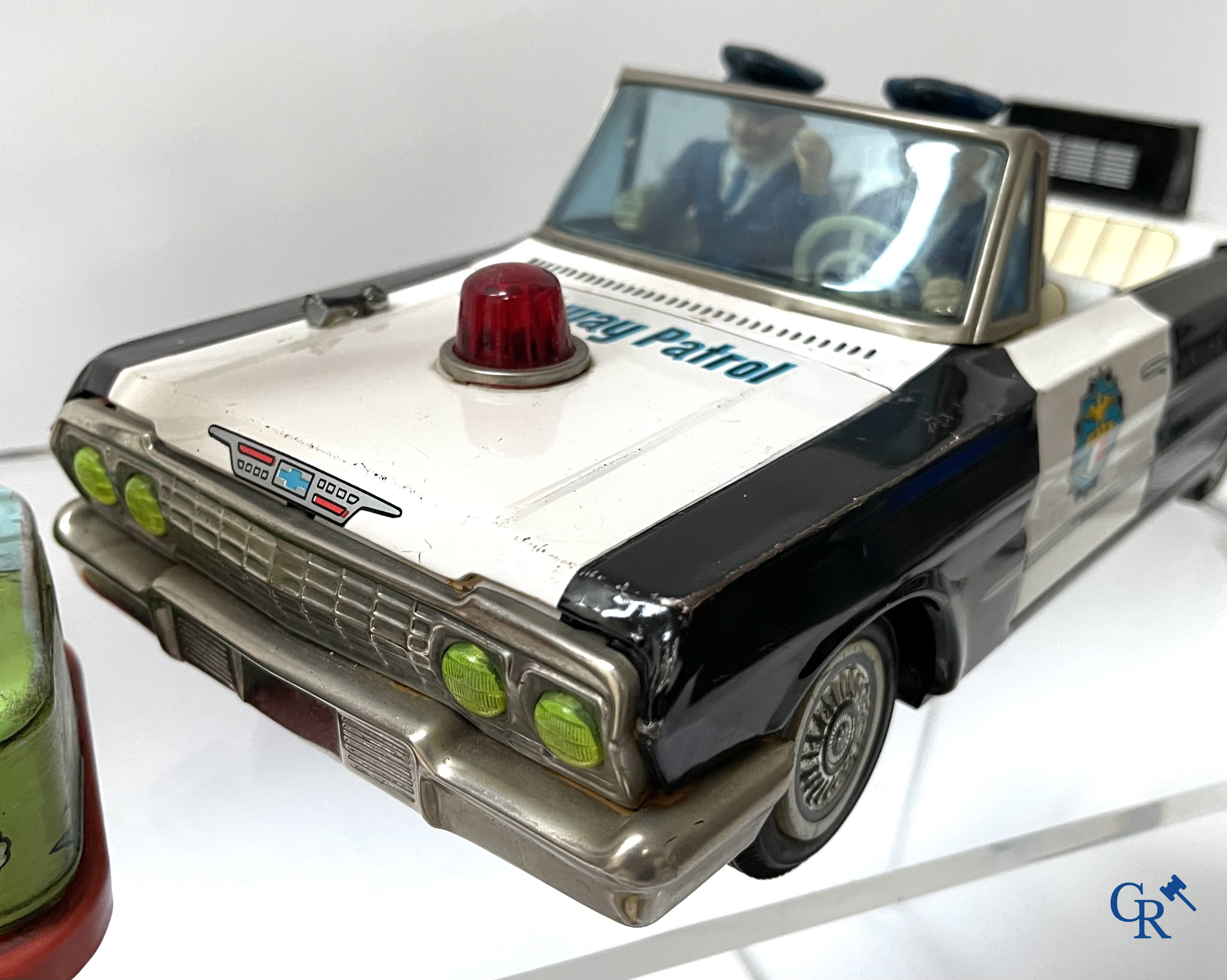 Oud speelgoed, een groot lot mechanisch blikken speelgoed, hoofdzakelijk Western Germany en Japanse makelij.