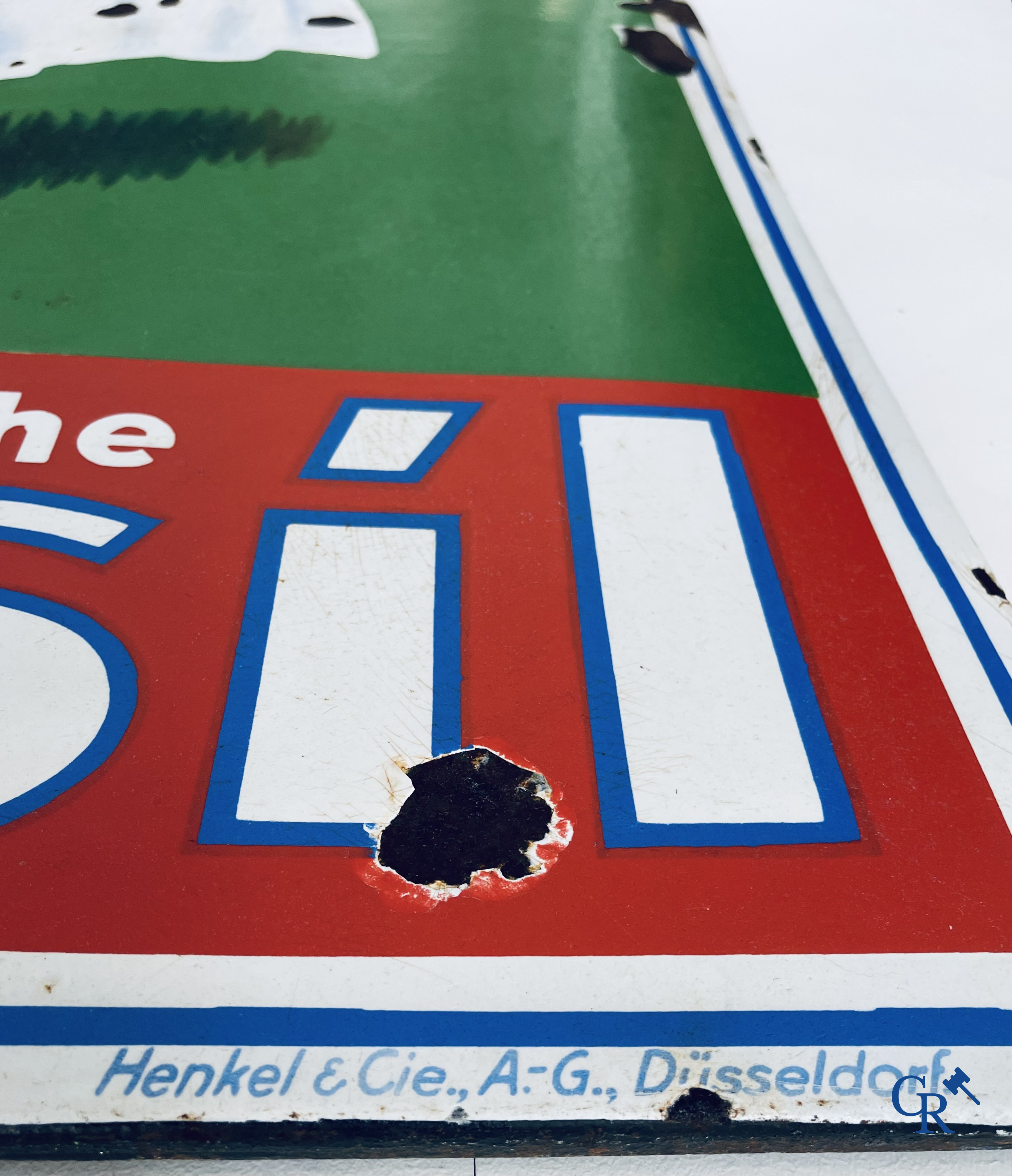 Persil, Groot emaille reclamebord met "De Weibe Dame" naar een ontwerp uit 1922 door Kurt Heiligenstaedt.