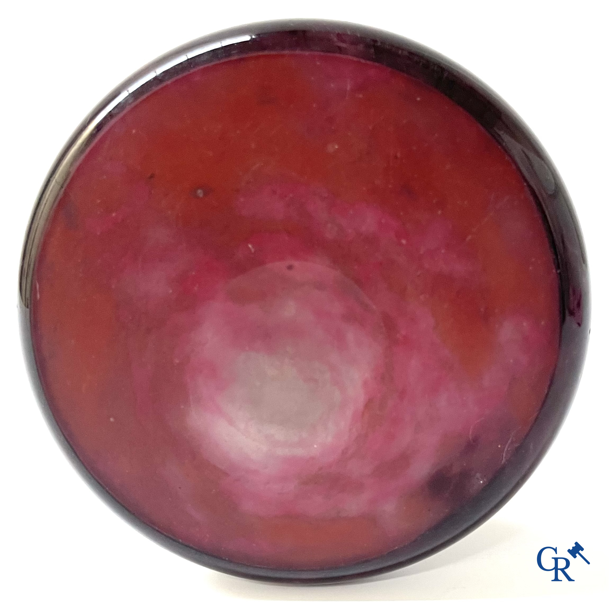 Art Deco, Charles Schneider. Grote art deco vaas in glaspasta, Circa 1930. Gesigneerd Charder en Le Verre Français.