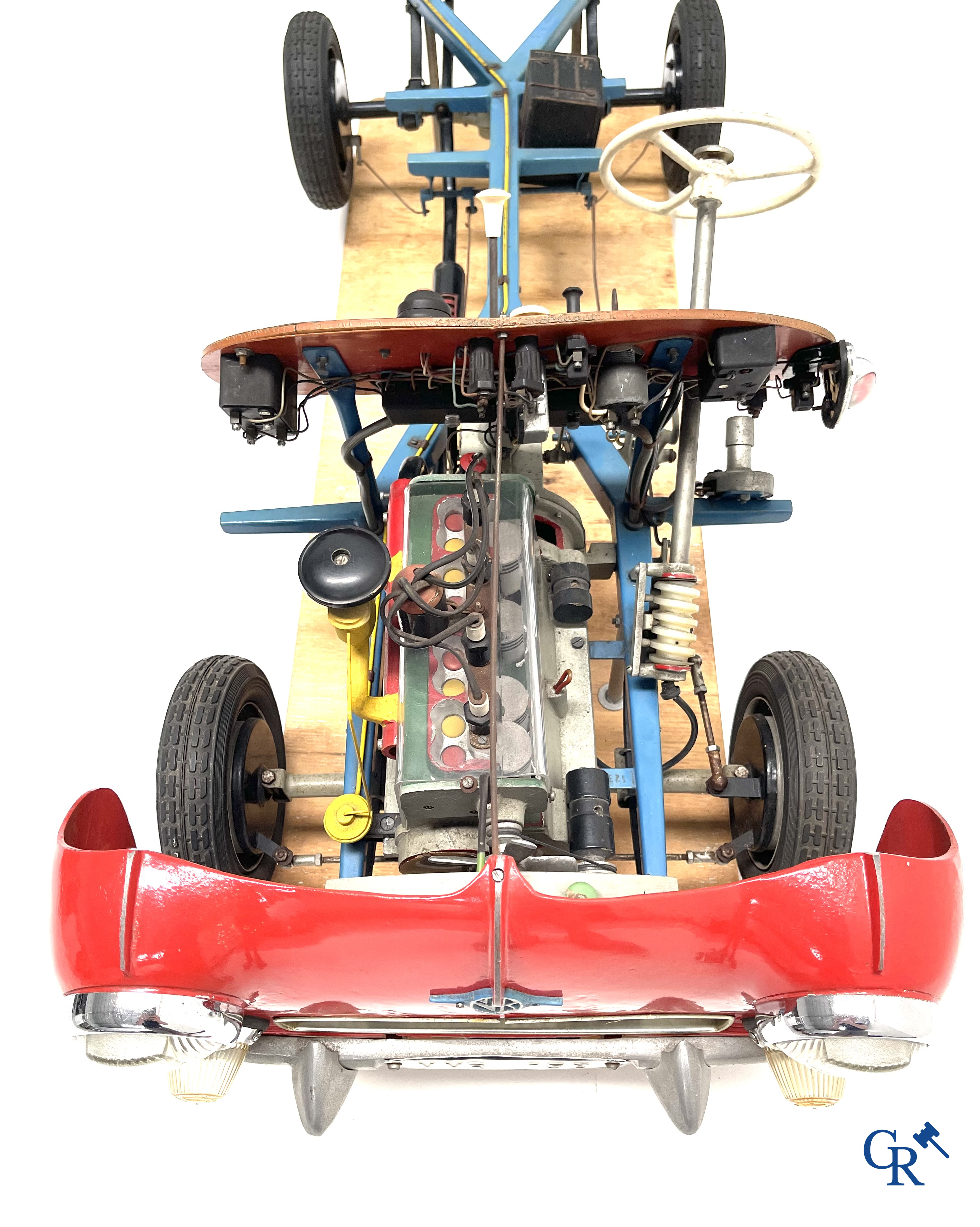 Verkehrs Verlag Remagen, a VVR-150 lesson model for car driving schools. Large model with mainly metal parts.