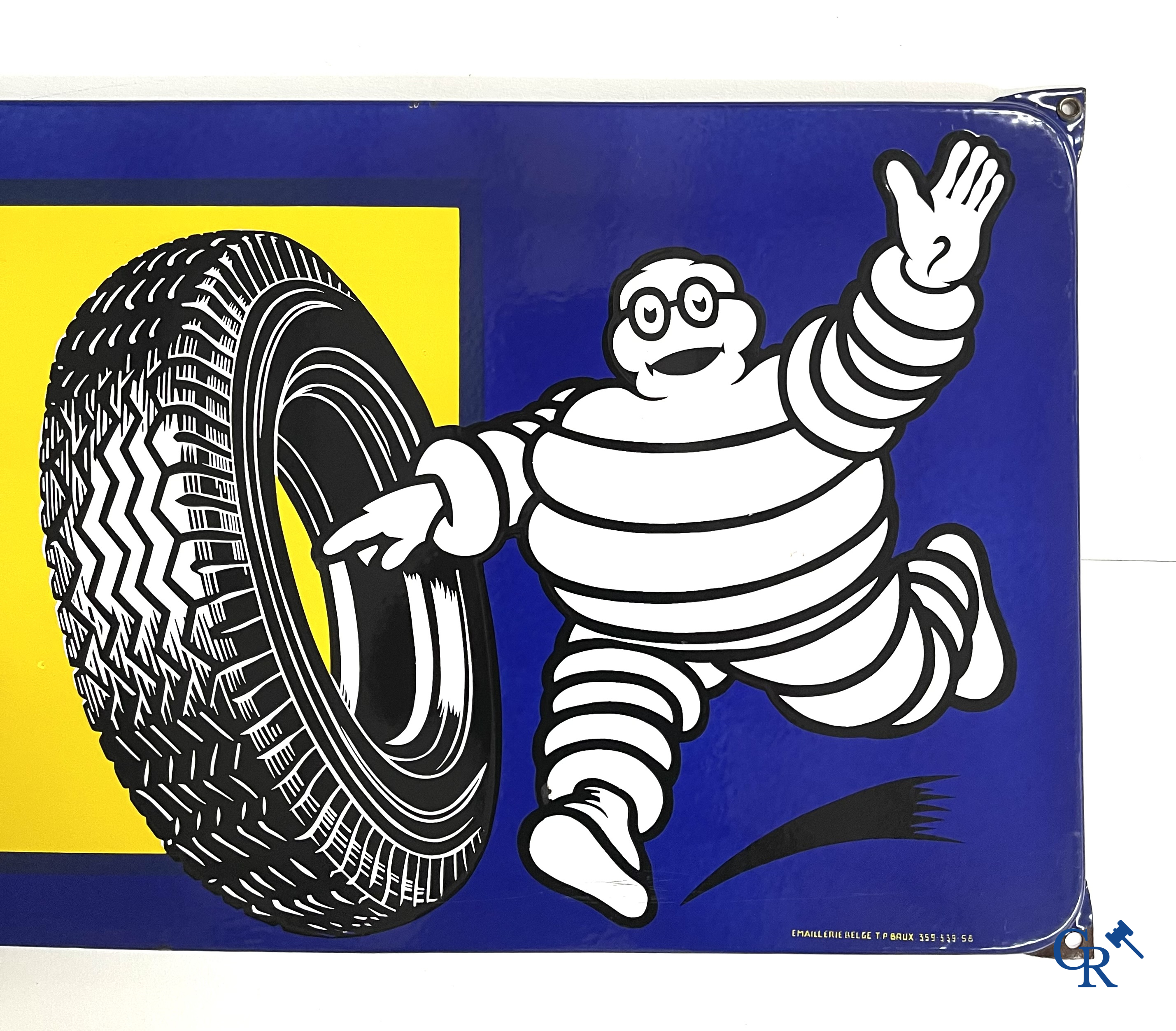 Michelin, large enamel advertising sign with yellow and blue background for Michelin tyres. Emaillerie Belge, 1958.