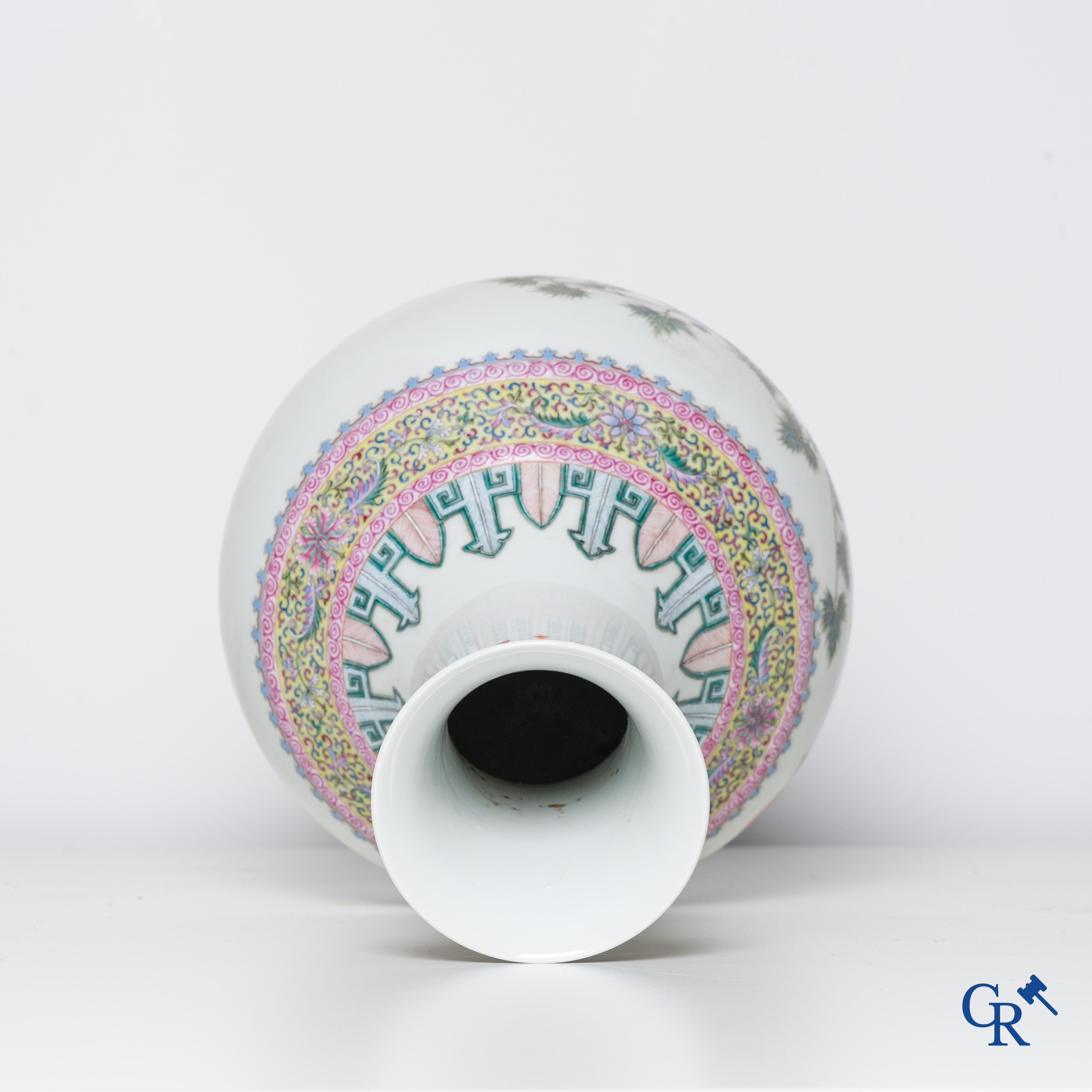 Asian Art, Chinese porcelain. A Chinese famille rose vase with playing children.