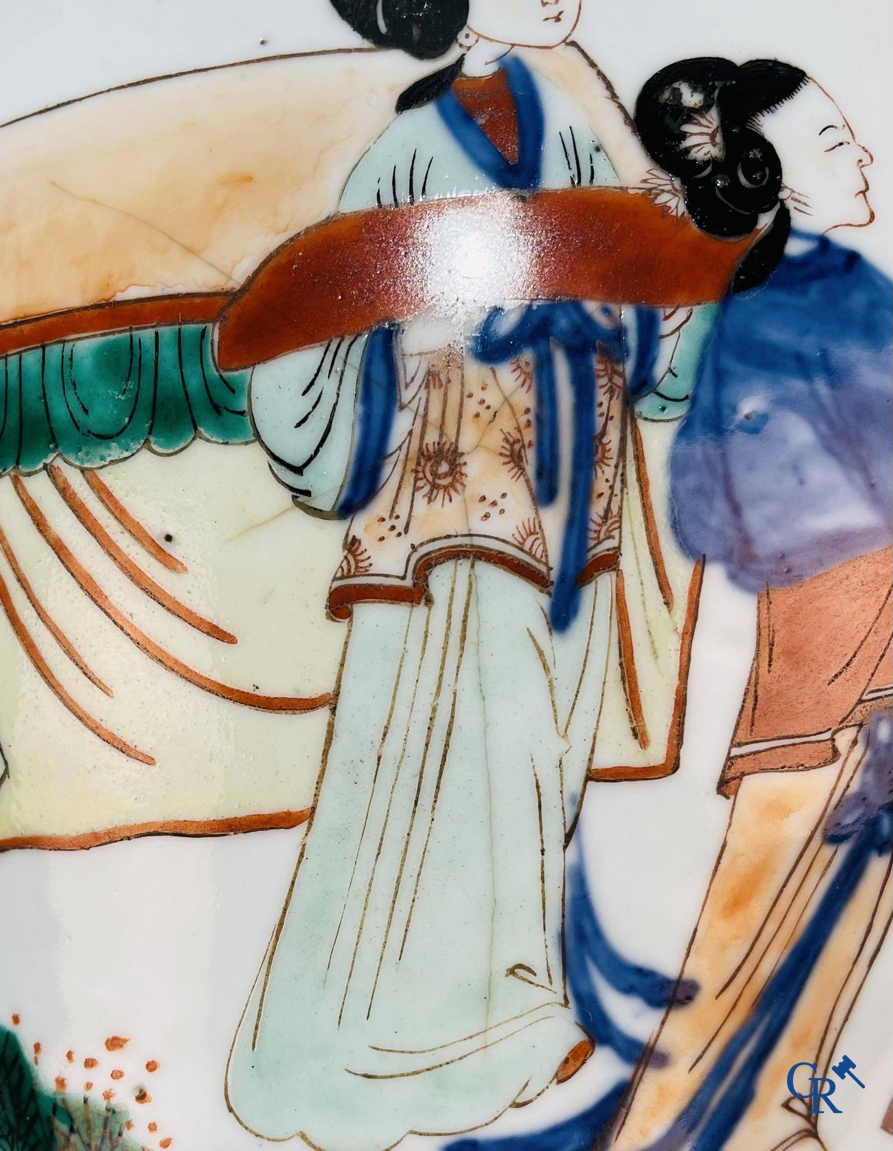 Asian Art, Chinese porcelain, a Chinese Wucai lidded vase with characters.