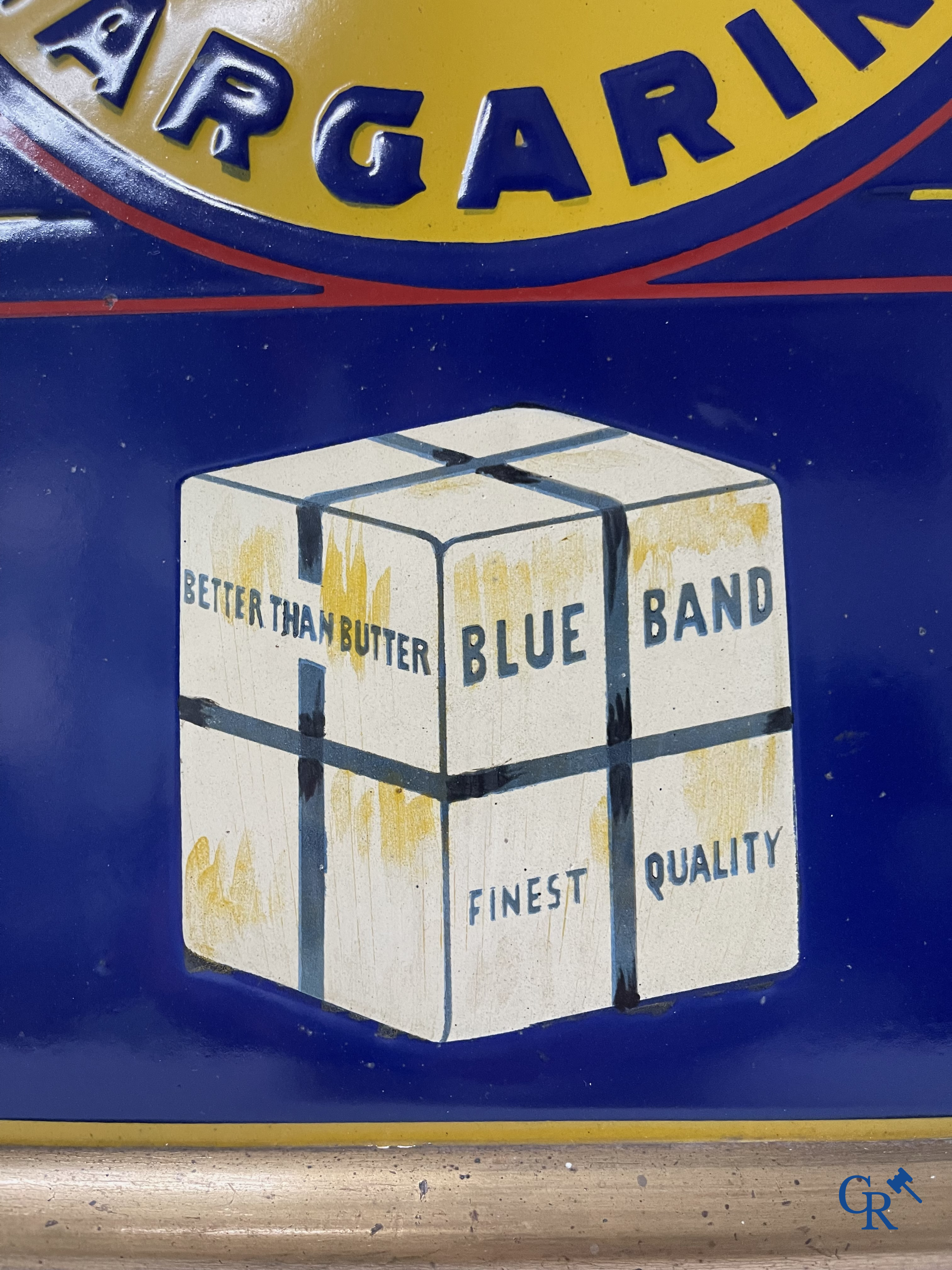 Blue Band Margarine, Rare enamelled advertising barometer in a wooden frame for Blue Band. 1920's.