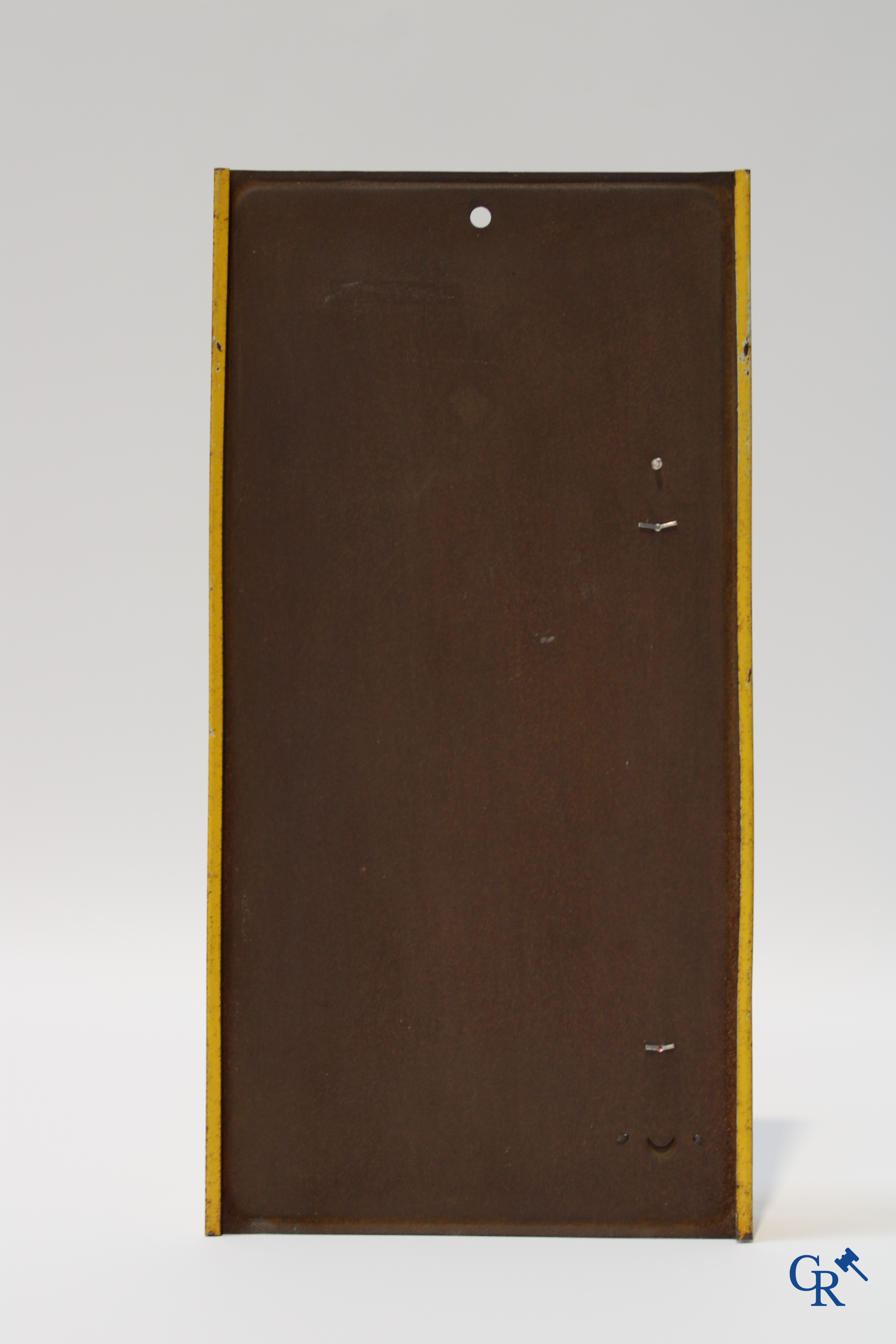 Menier, "Les plus fins des chocolats fins" publicity thermometer printed on metal. Probably 1960's.