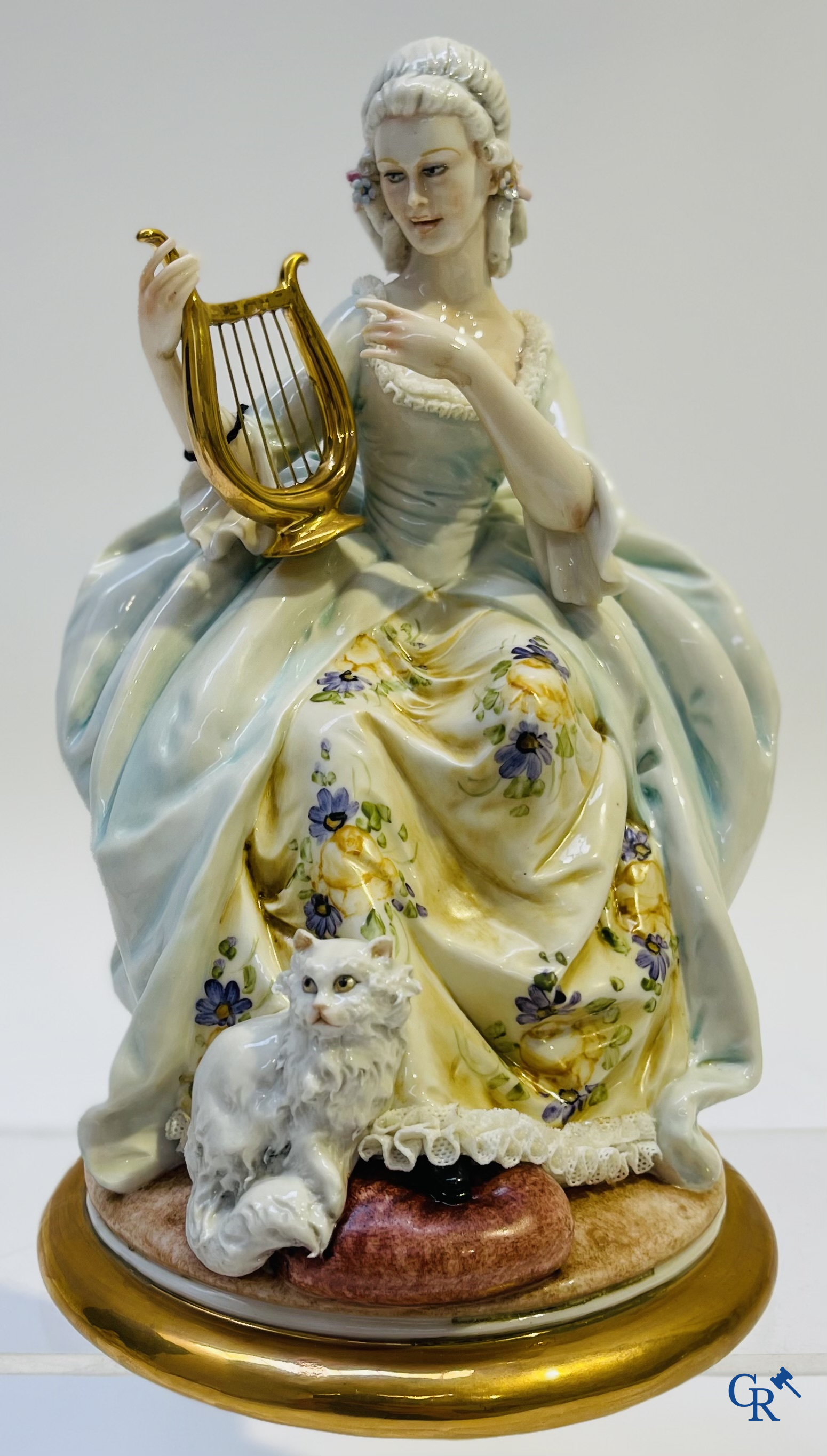 Porcelain: Capodimonte: 3 groups in Italian porcelain with lace.