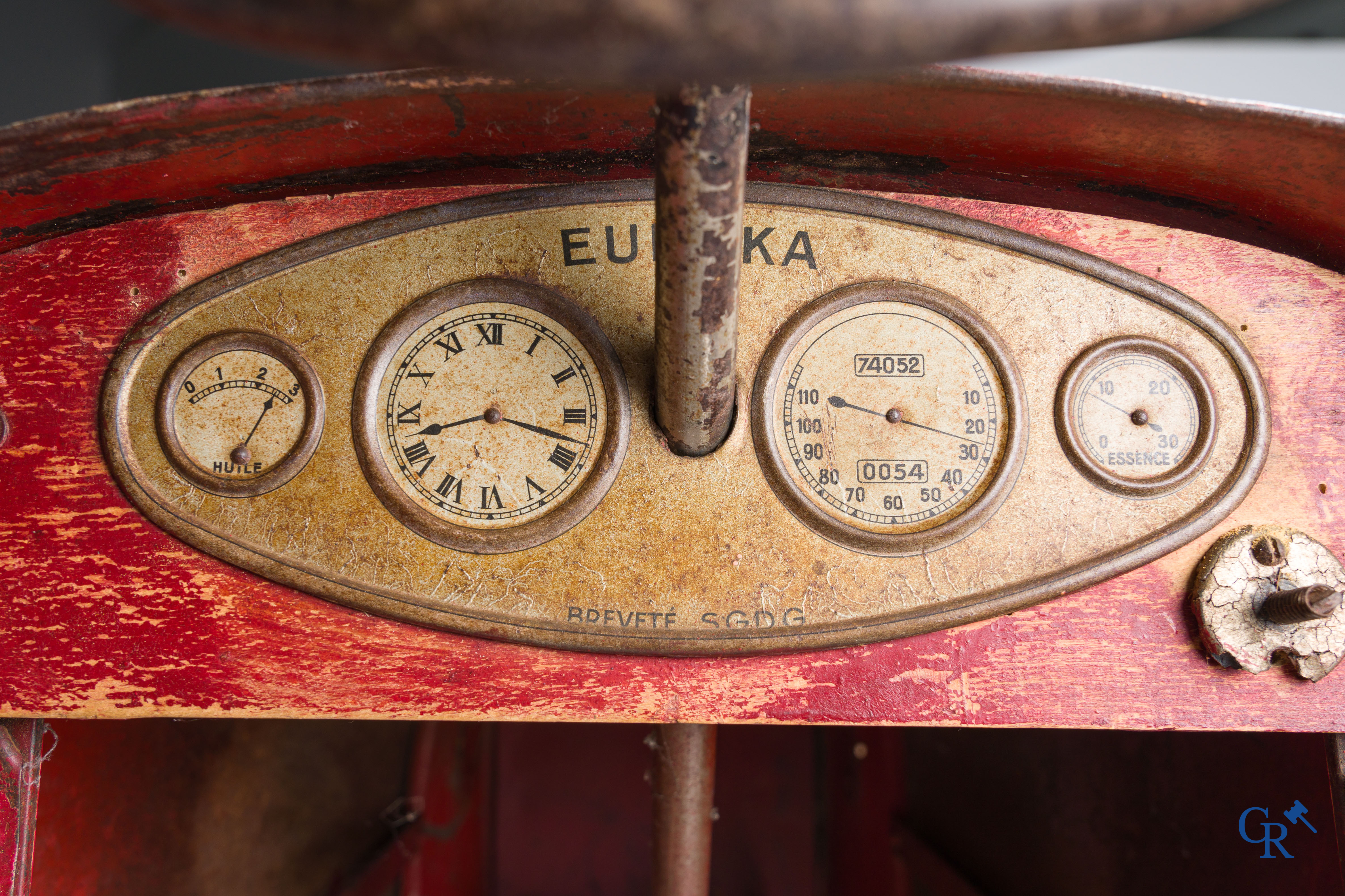 Euréka, uitzonderlijke duo-zit pedaalwagen, Type Bugatti in zijn volledige originele toestand. Frankrijk 1928-1930.