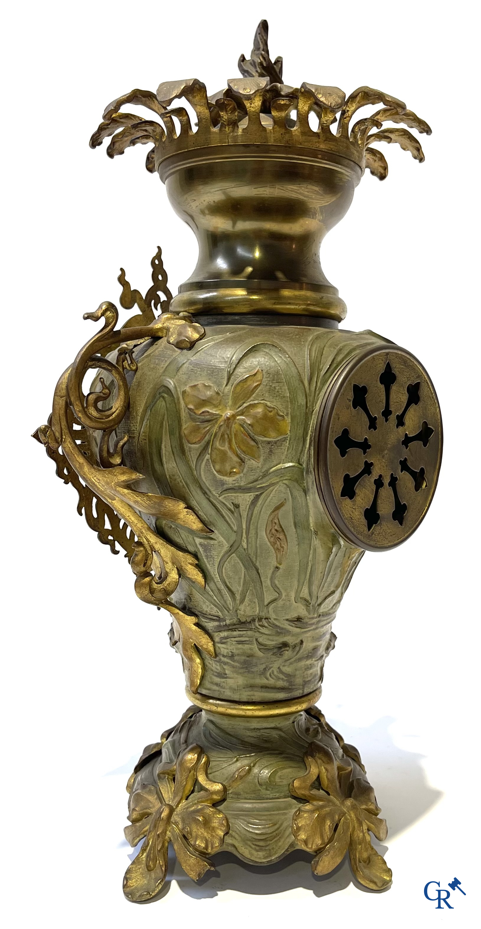 Art Nouveau, een uitzonderlijk 3-delig koud beschilderde bronzen schouwgarnituur met zeedieren. Circa 1900.