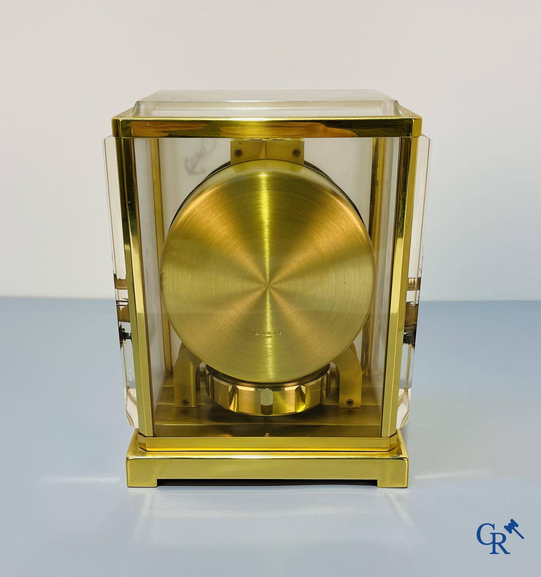 Jaeger-LeCoultre, Pendule Atmos Marina in original storage case and original box of delivery.