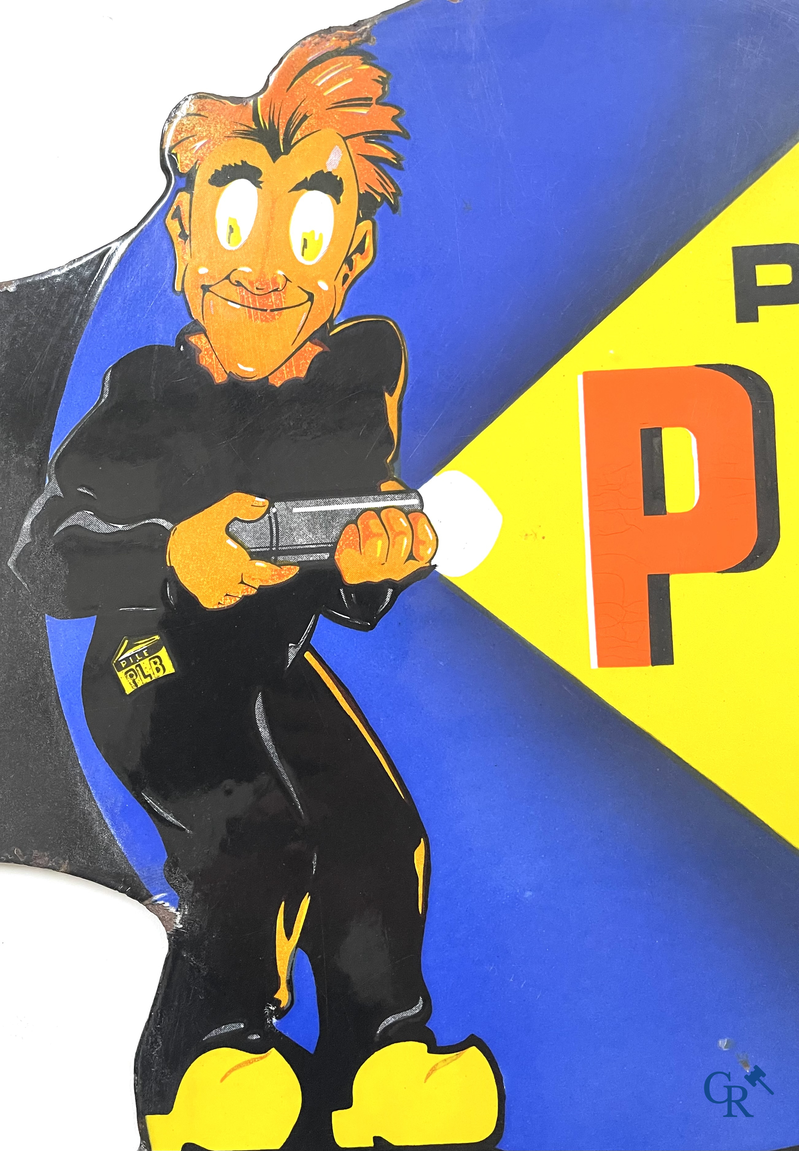 Pile PLB Vélos. Plaque émaillée publicitaire double face pour batteries de vélo PLB. Emailgraph. Bruxelles, 1940.