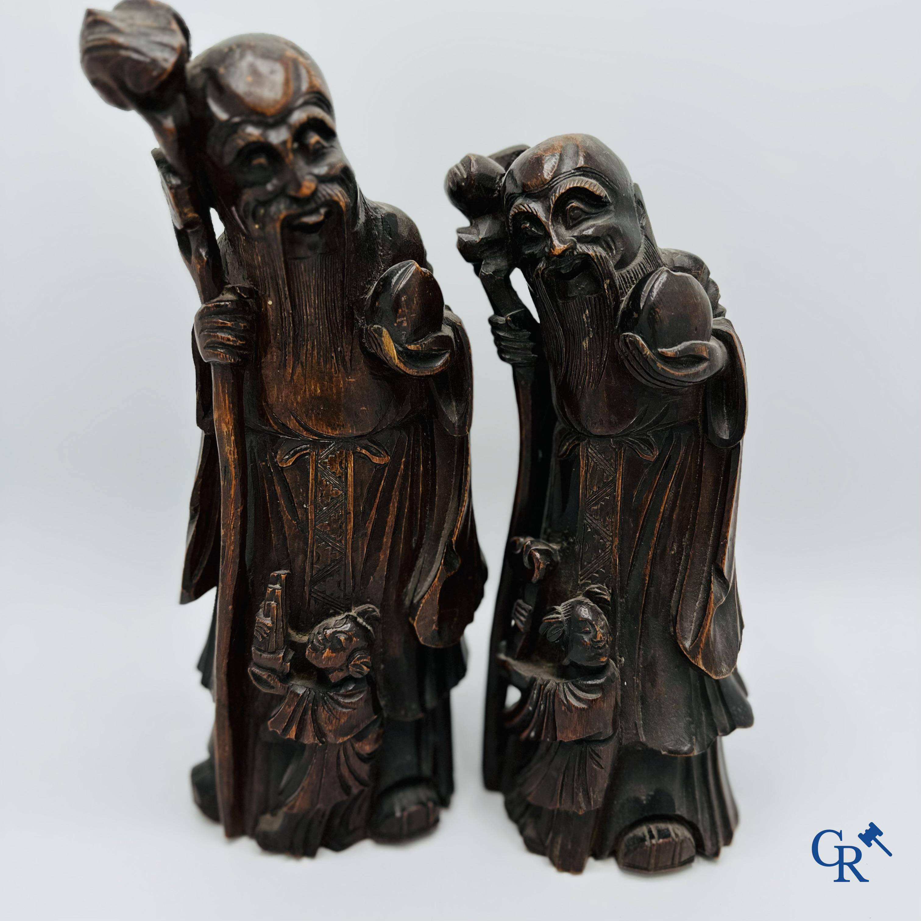 Chinese art: 2 Chinese bamboo sculptures depicting Lu Xing. 18th-19th century.