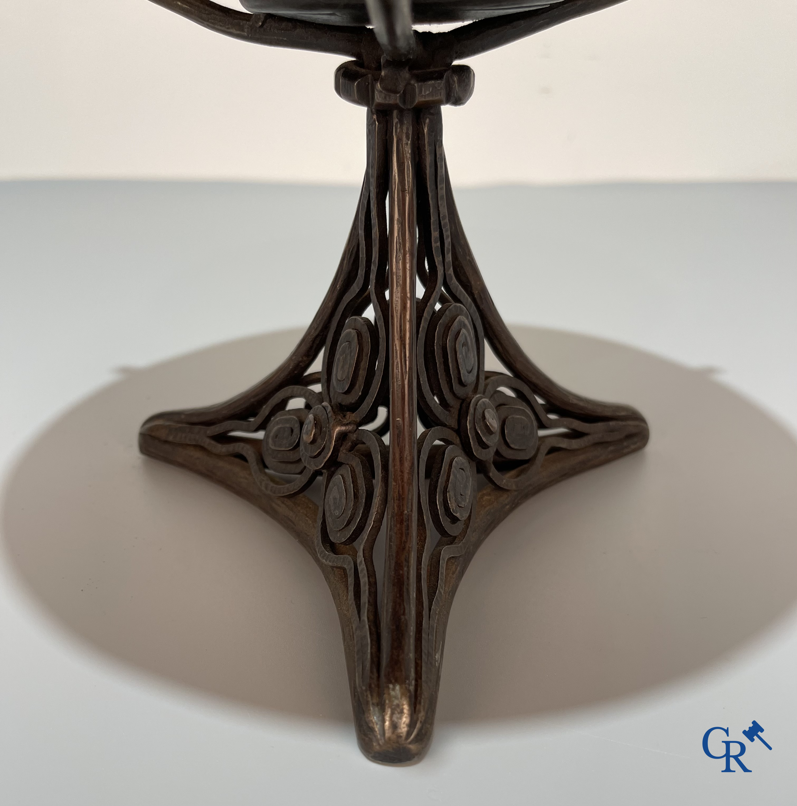 Camille Fauré (1874-1956), A large Art Deco vide poche in cloisonne on a finely hammered base in forging.