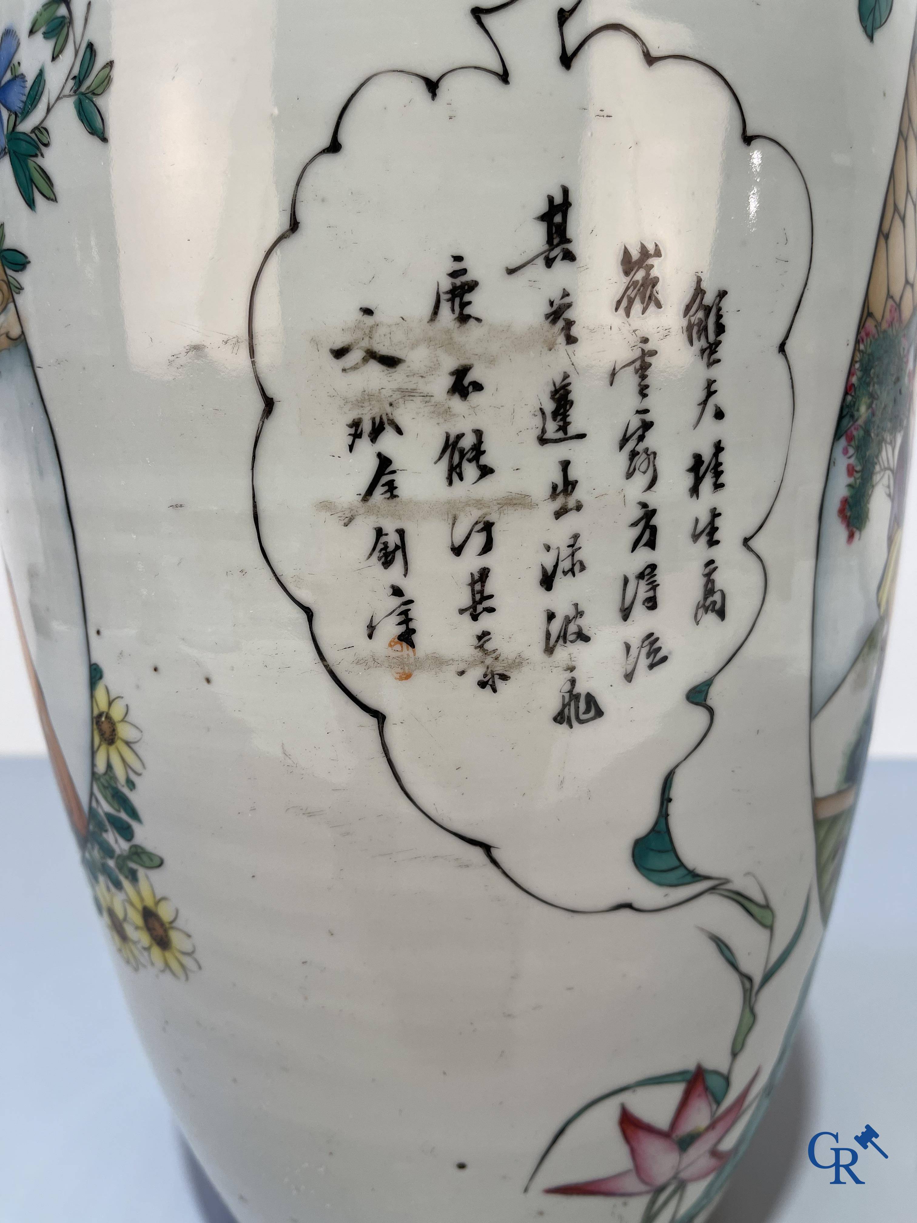Asian Art, Chinese porcelain, a Chinese double decor vase with court scenes and calligraphy. Republic period.
